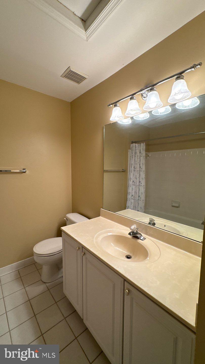 PINEY ORCHARD - Residential Lease