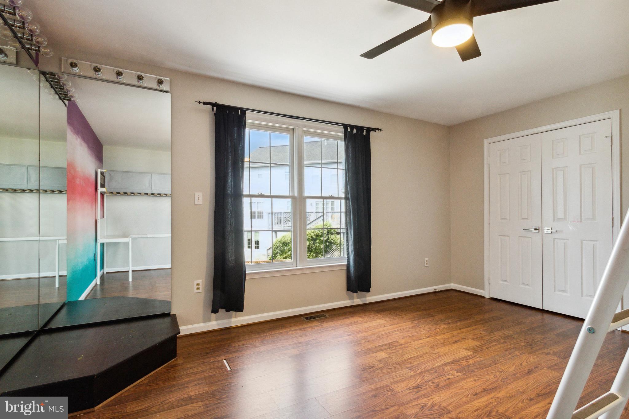 COURTLANDT HEIGHTS - Residential Lease