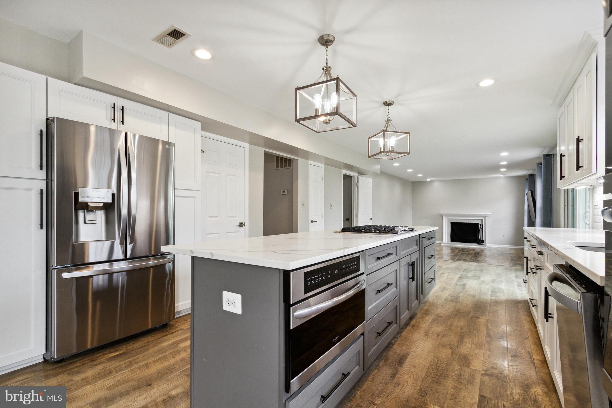 COURTLANDT HEIGHTS - Residential Lease