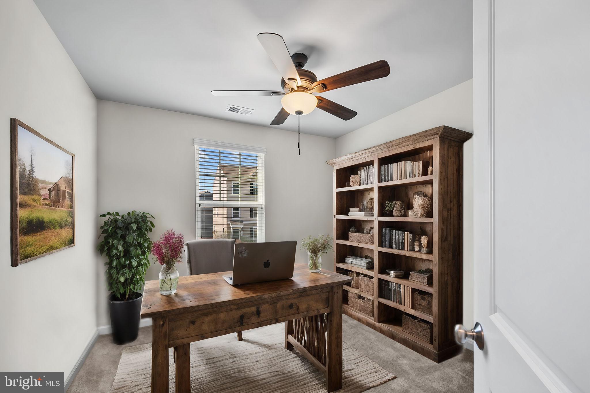 PRESIDENTS POINTE - Residential