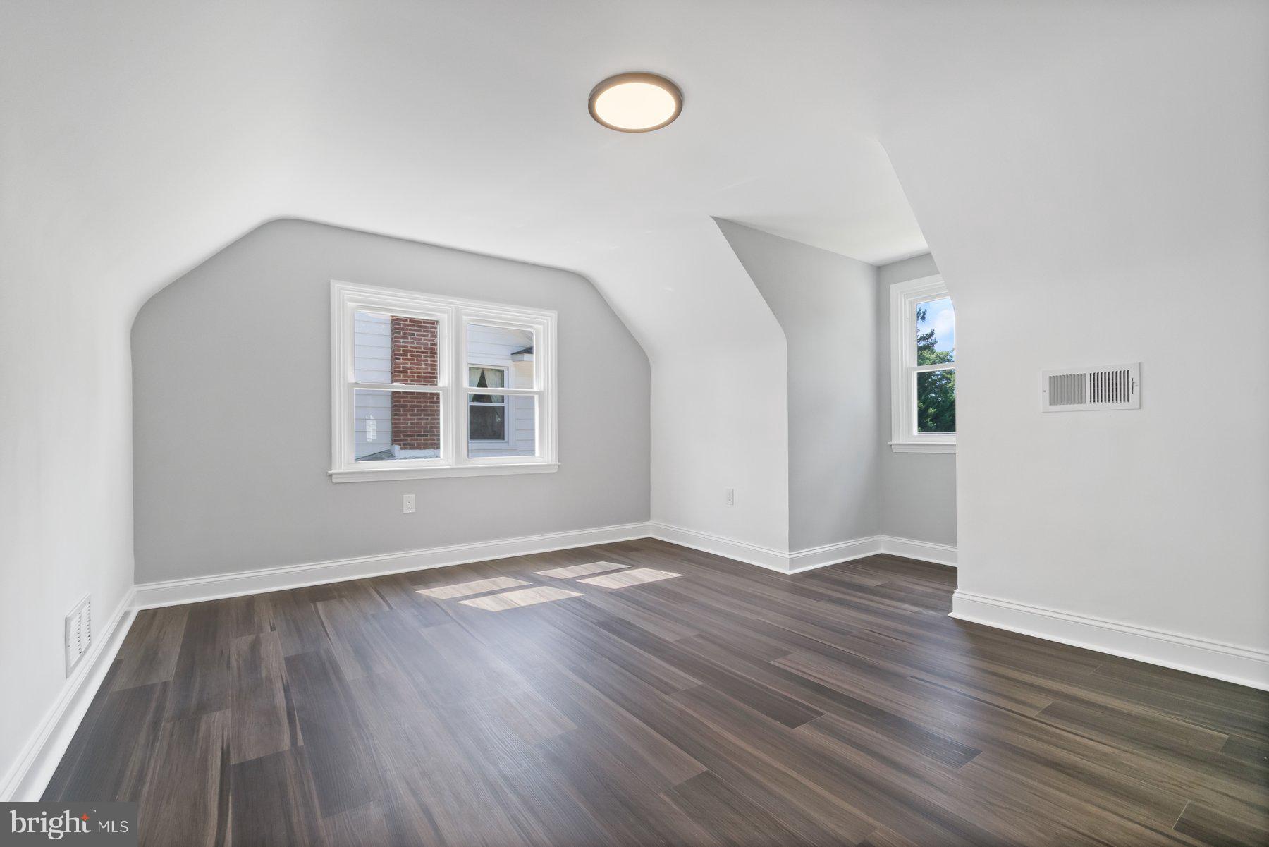 LOCHEARN - Residential