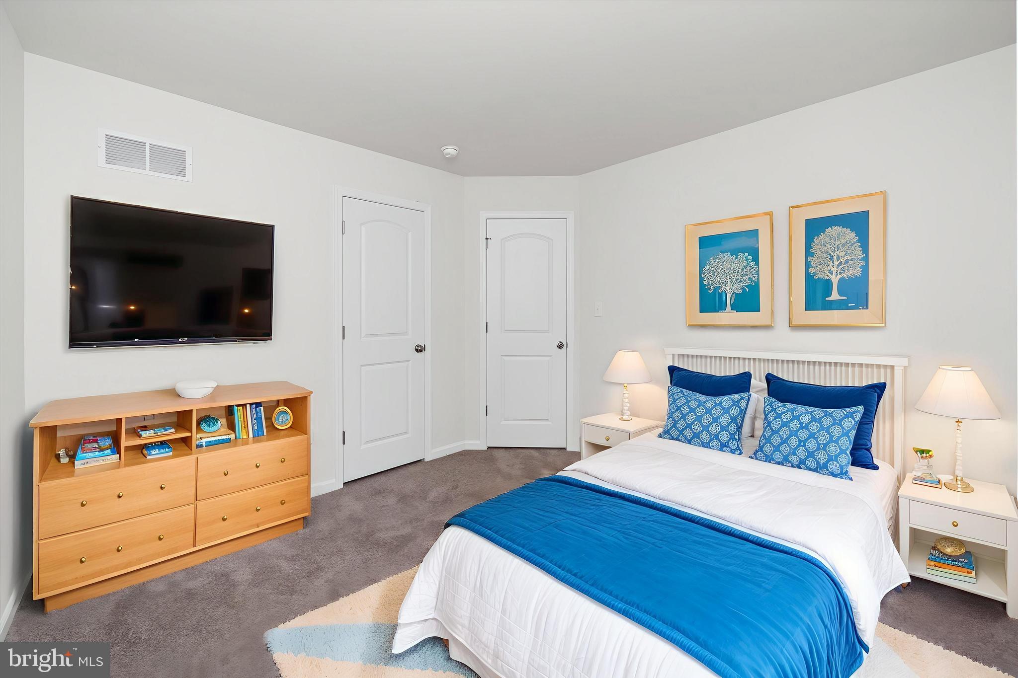 GARRISON LAKE GREE - Residential