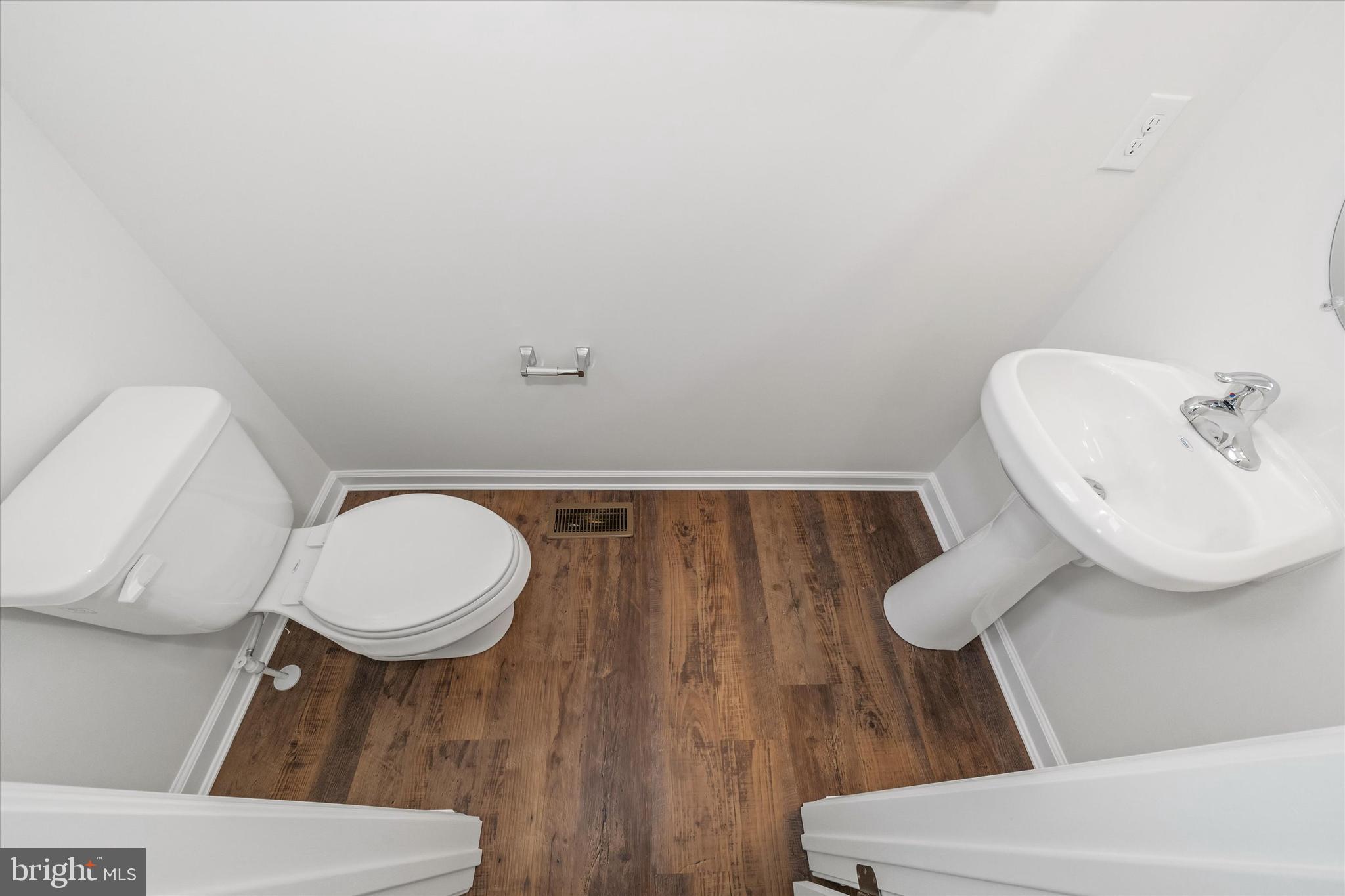 GARRISON LAKE GREE - Residential