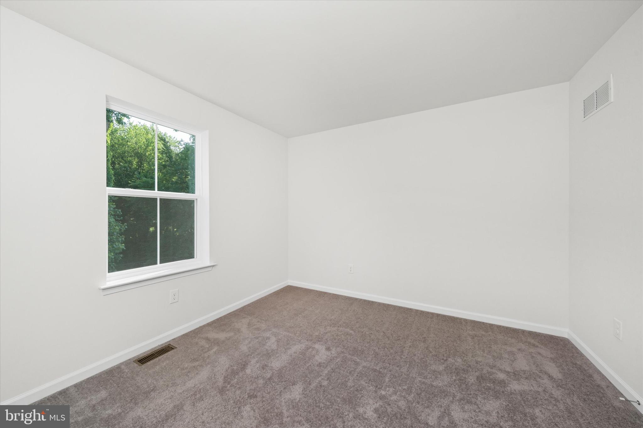 GARRISON LAKE GREE - Residential