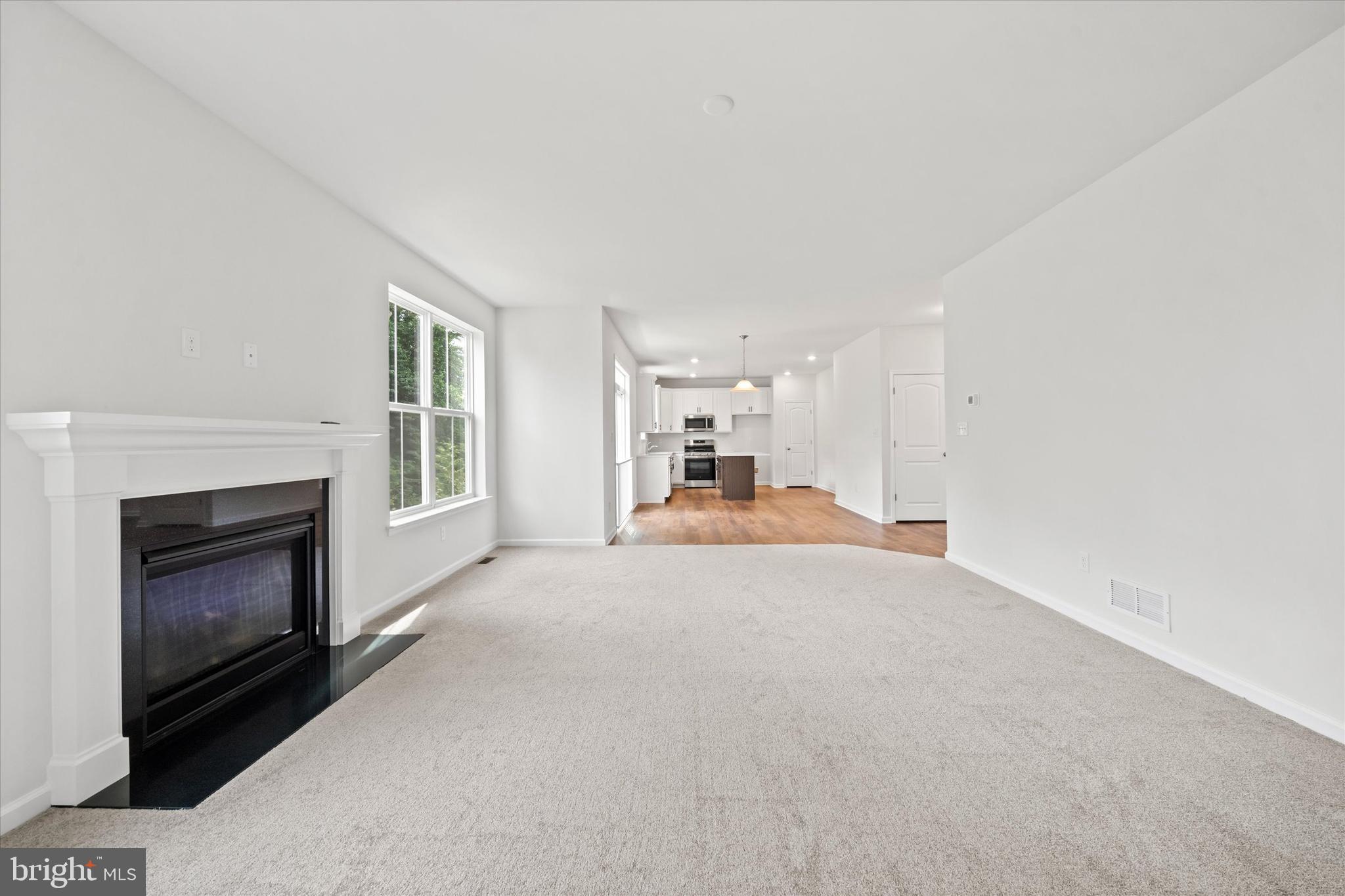 GARRISON LAKE GREE - Residential