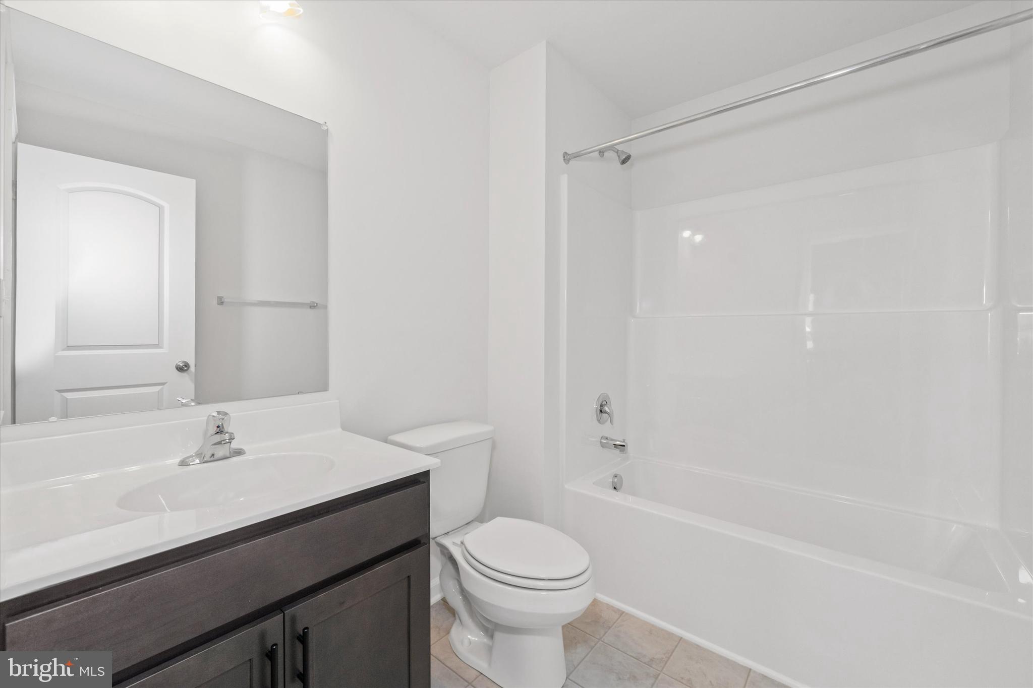 GARRISON LAKE GREE - Residential