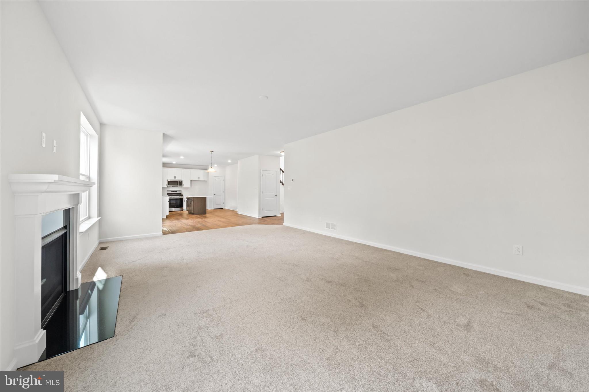 GARRISON LAKE GREE - Residential