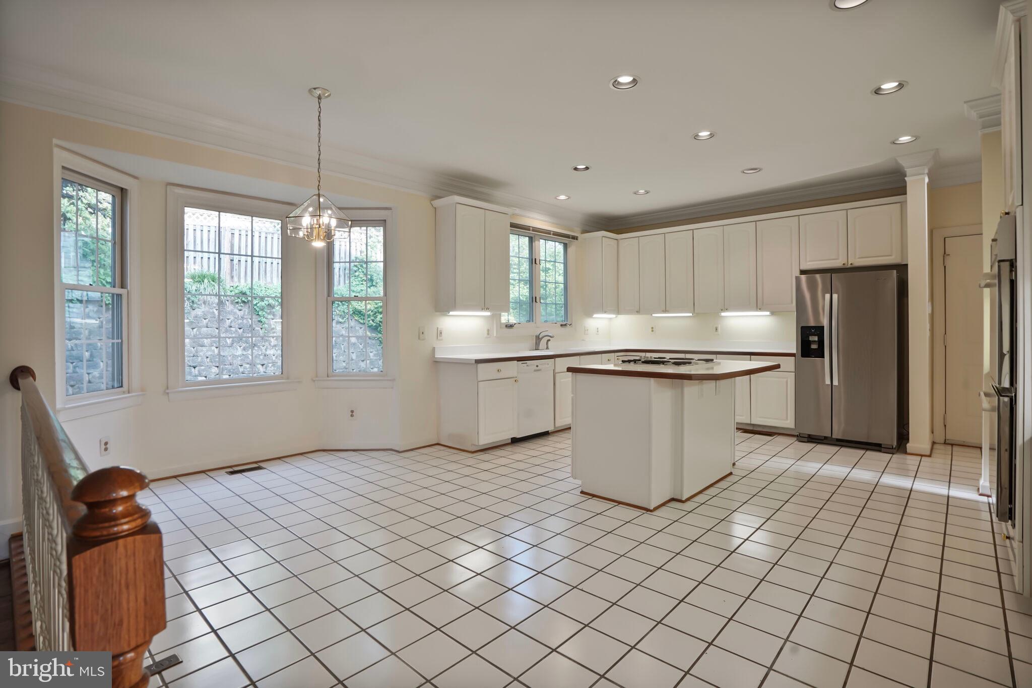 GROSVENOR WOODS - Residential