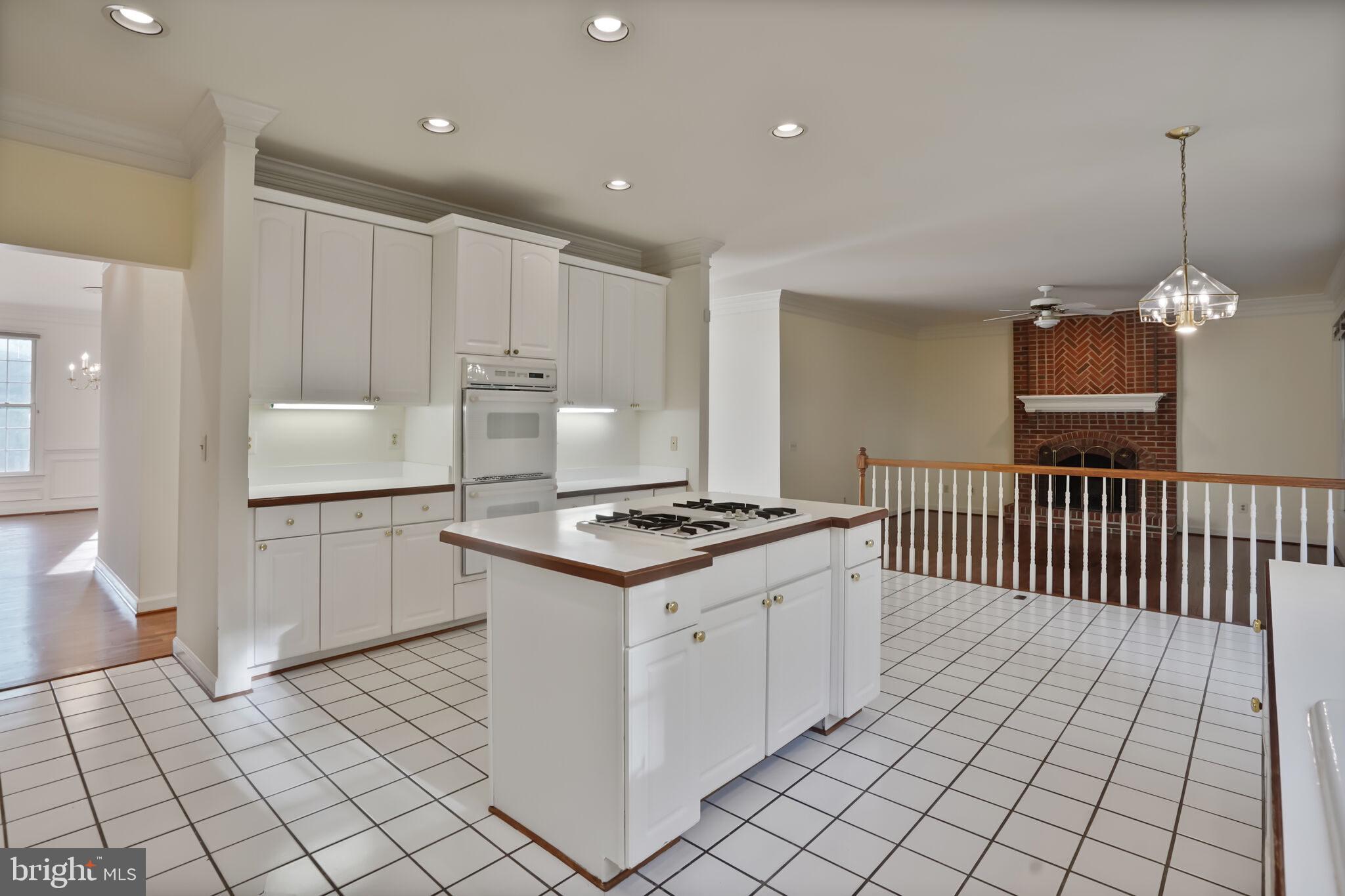 GROSVENOR WOODS - Residential