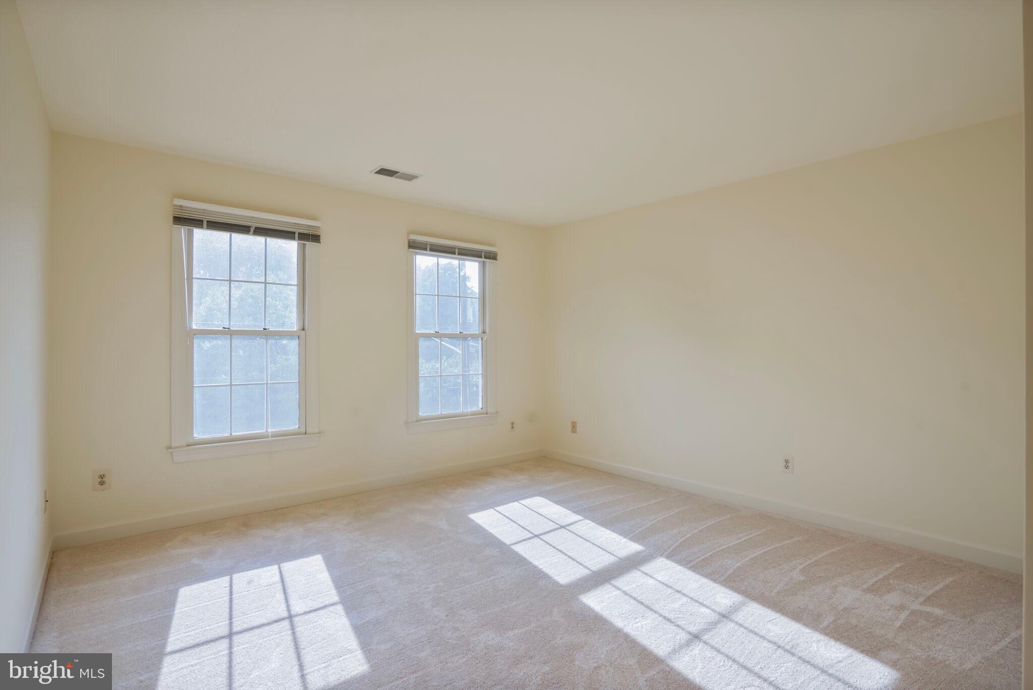 GROSVENOR WOODS - Residential