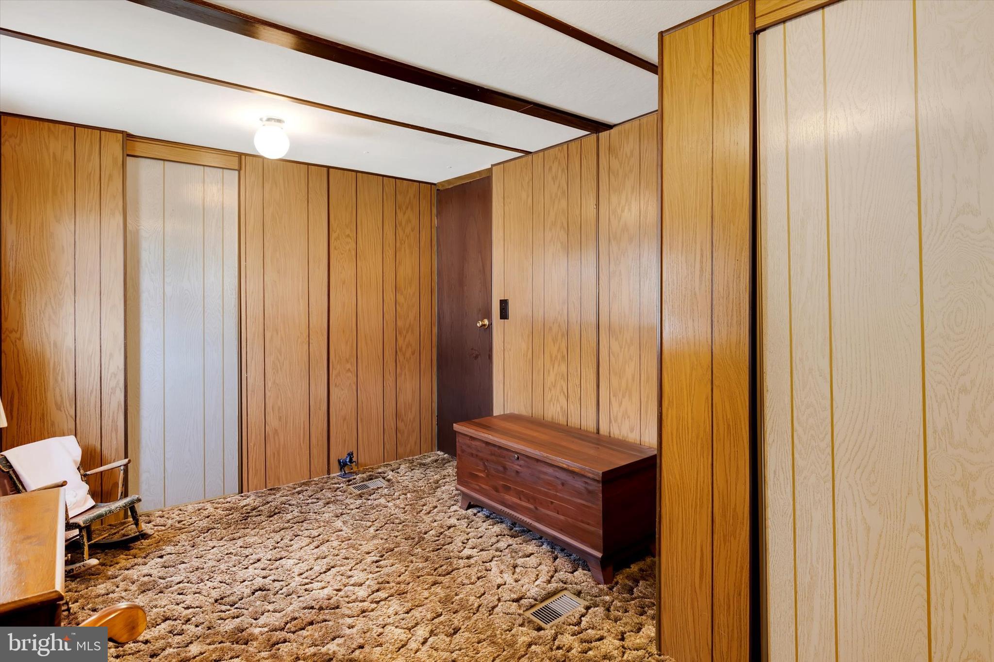 RIDGEWOOD MANOR - Residential