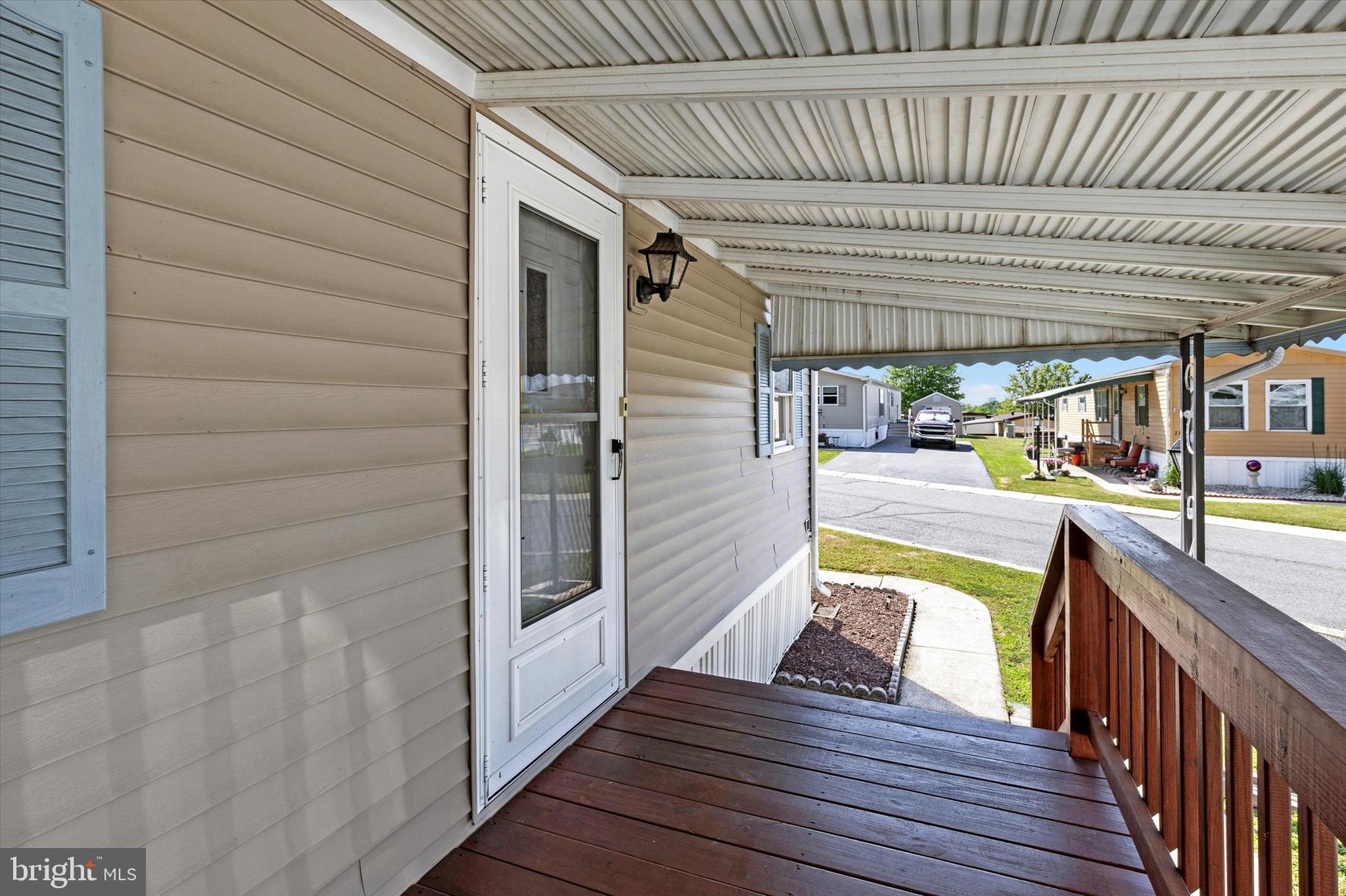 RIDGEWOOD MANOR - Residential