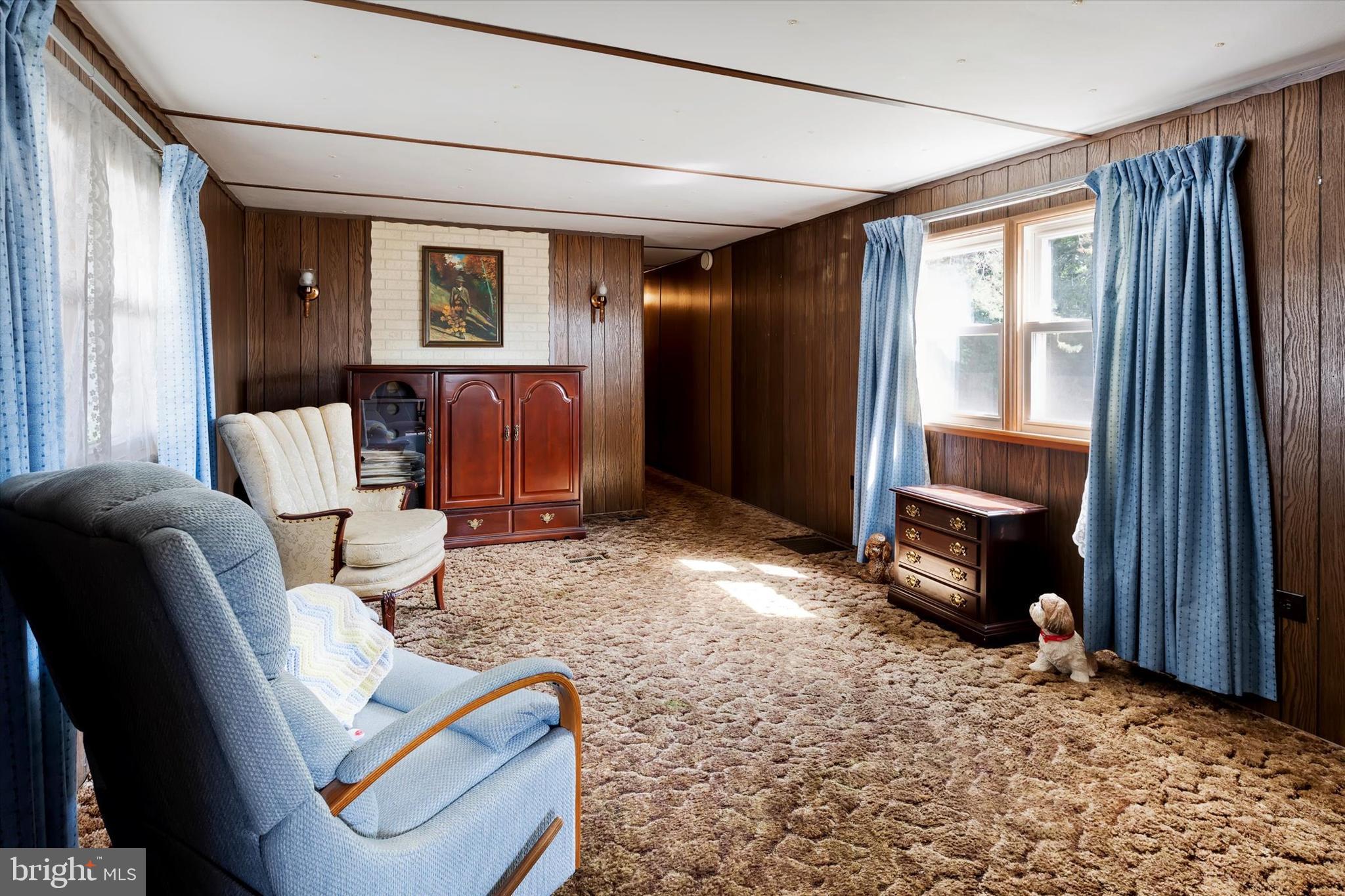 RIDGEWOOD MANOR - Residential