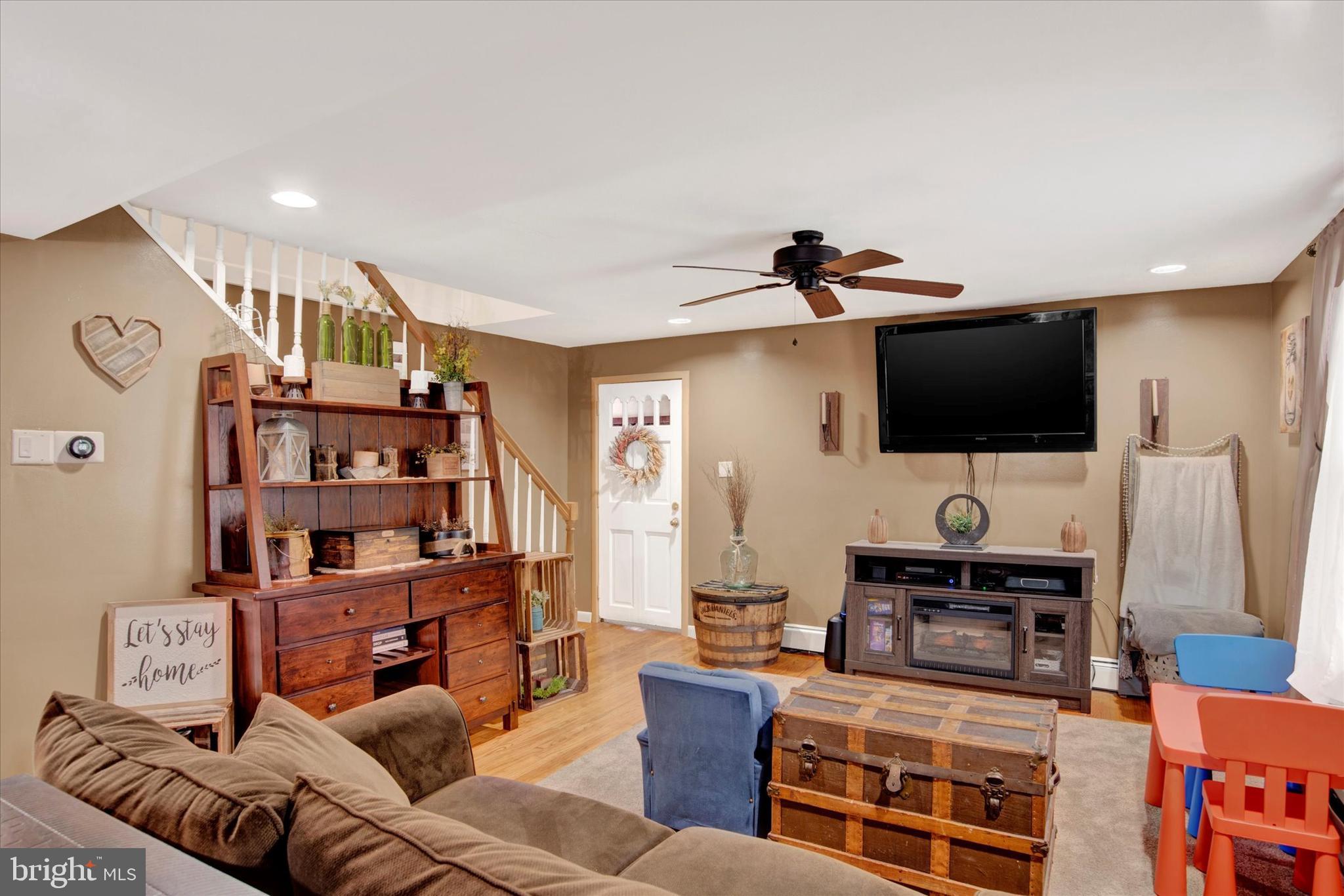 6129 BLUEBIRD AVENUE