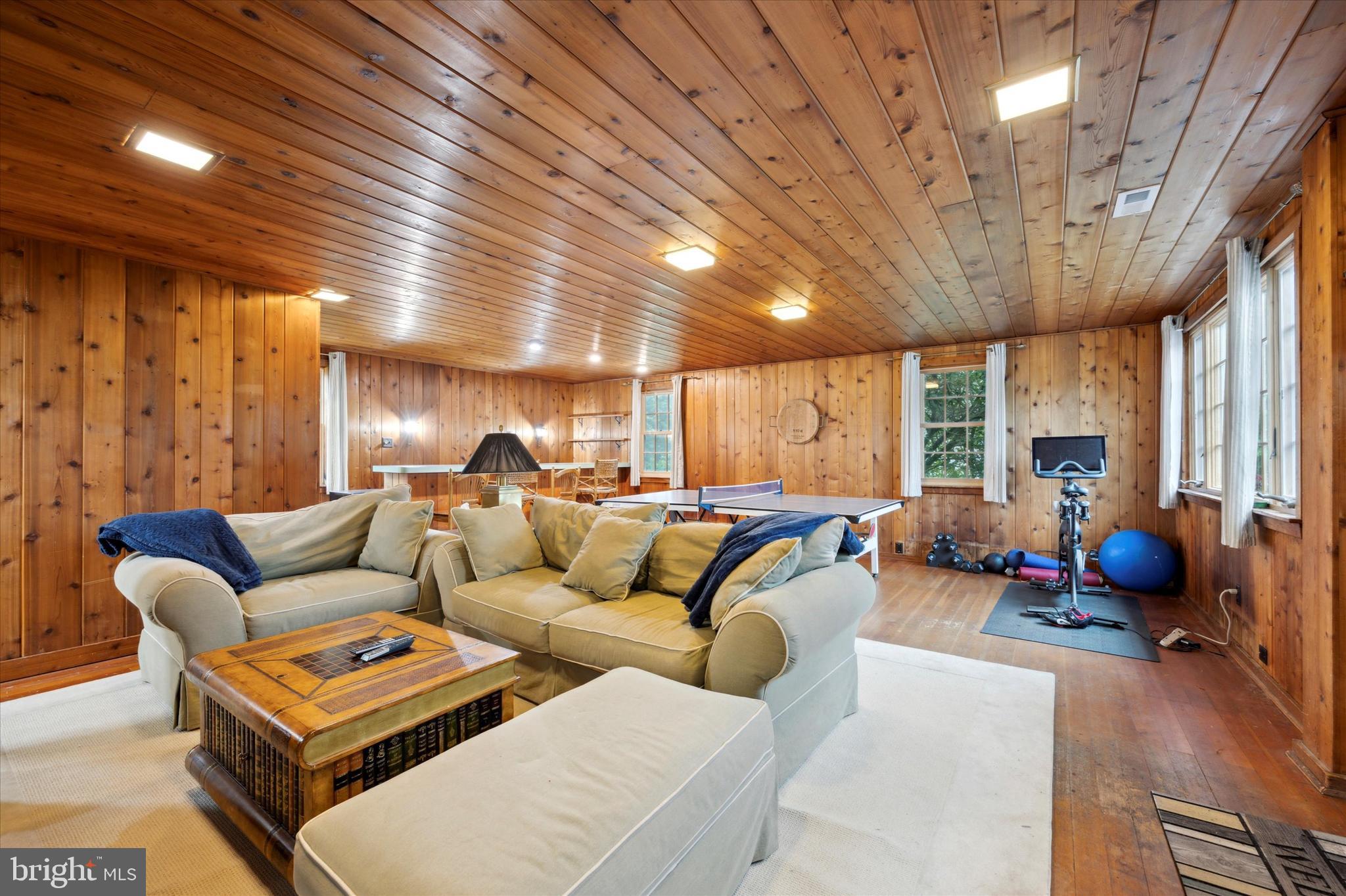 HIDDEN SPRINGS - Residential