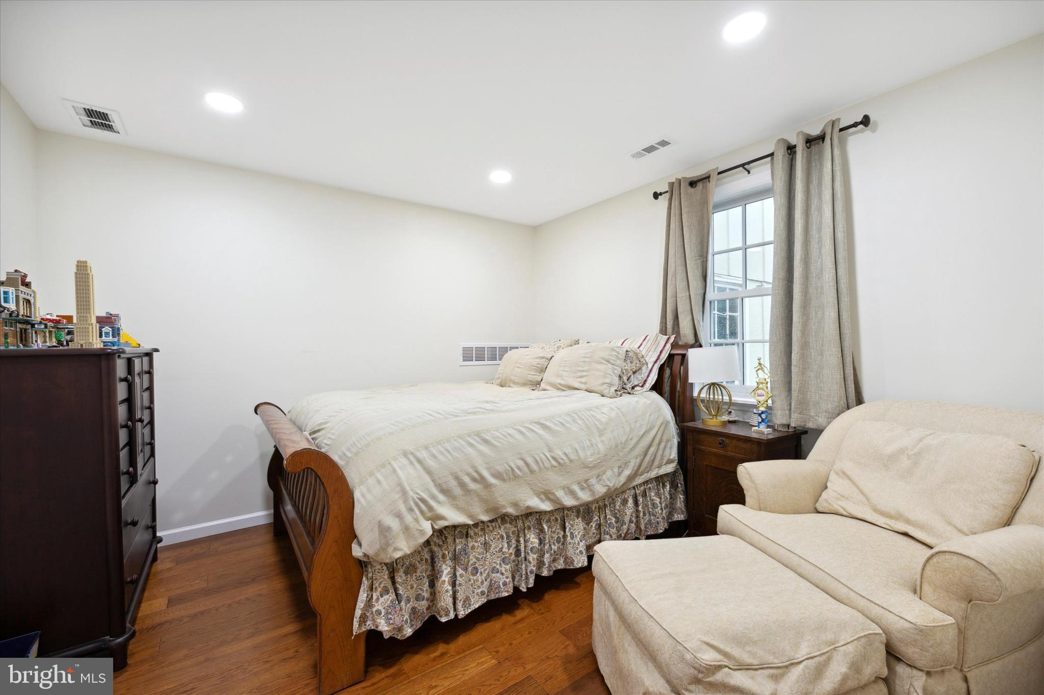 HIDDEN SPRINGS - Residential