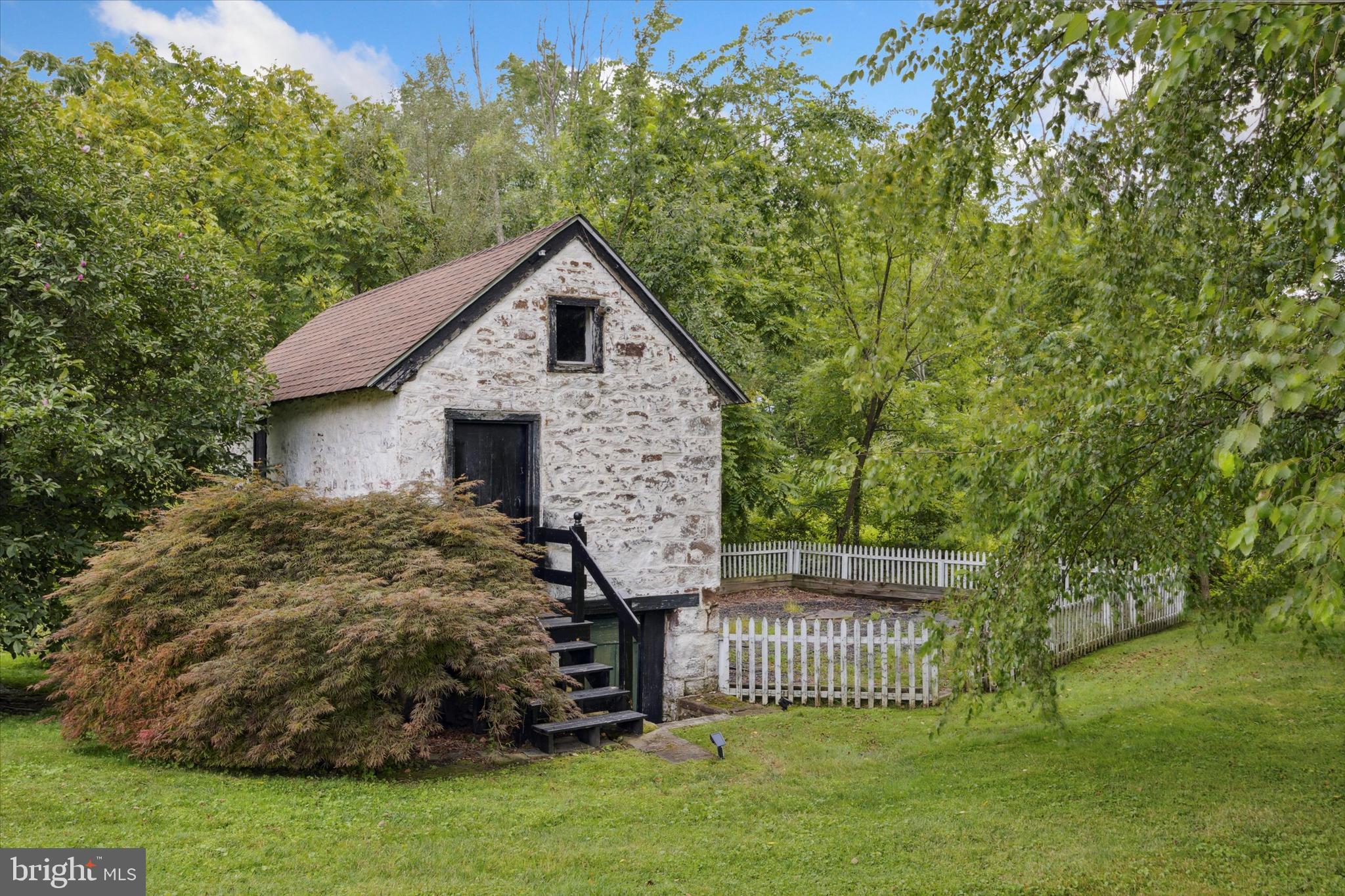 HIDDEN SPRINGS - Residential