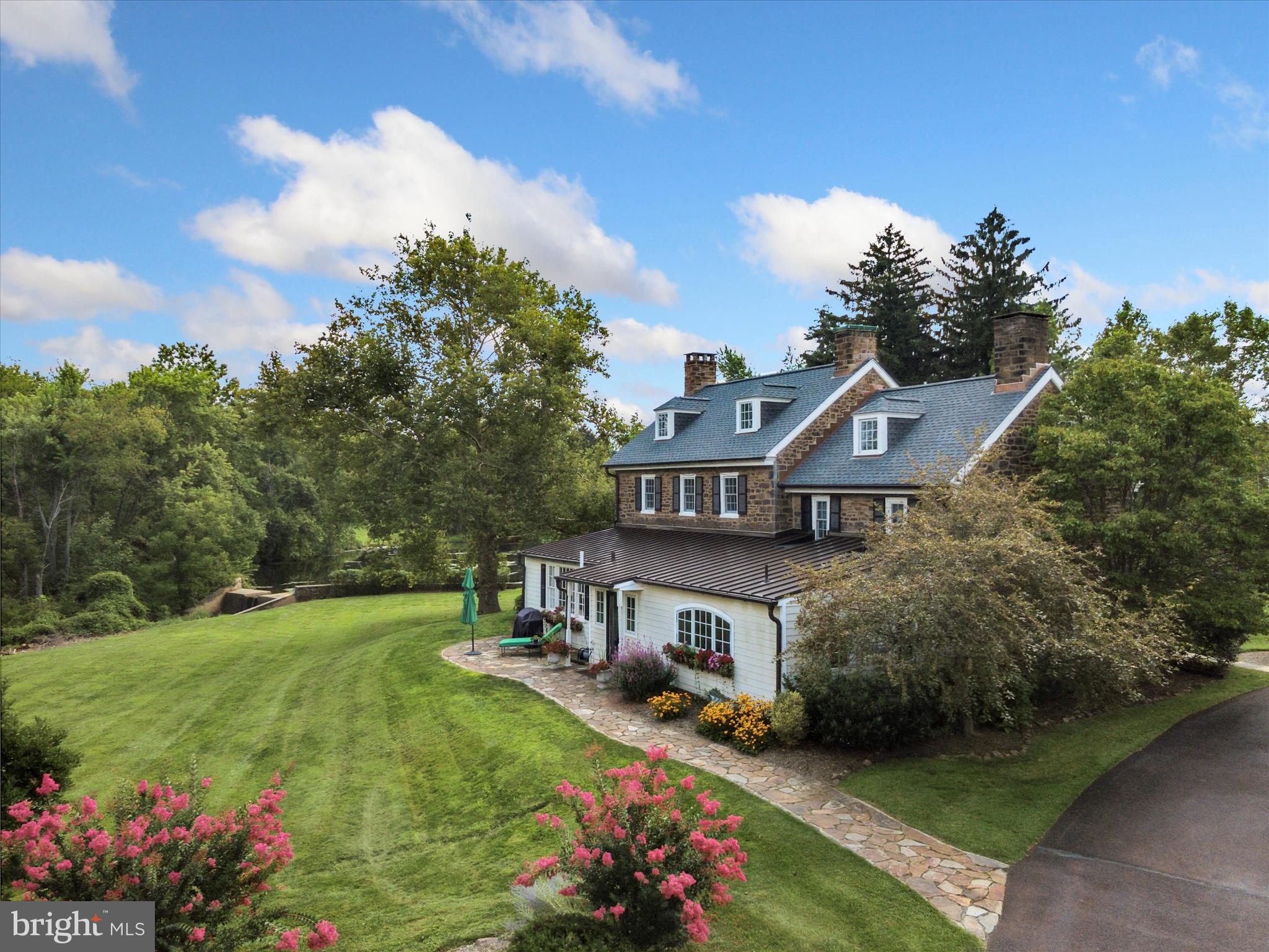 HIDDEN SPRINGS - Residential