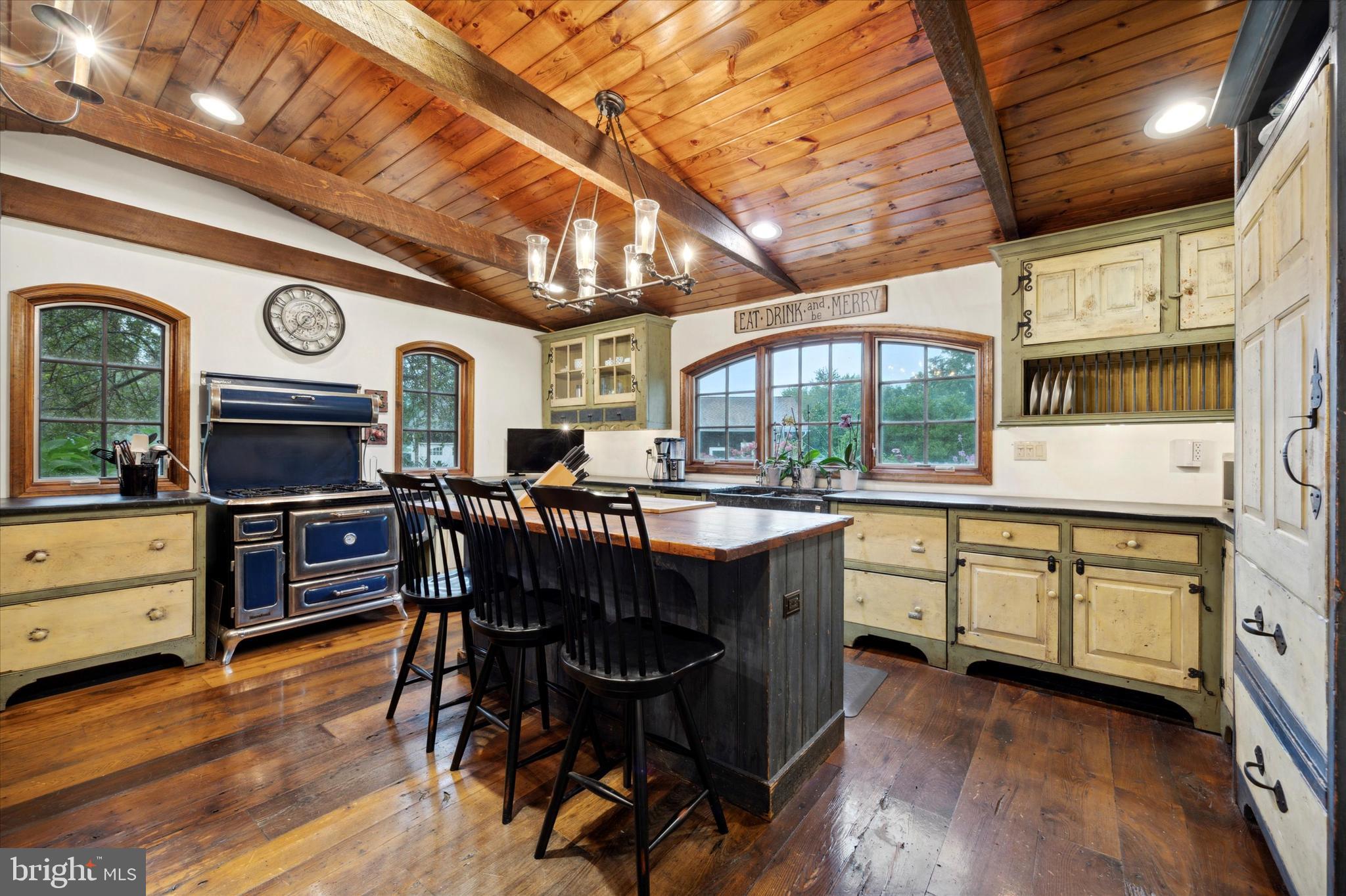 HIDDEN SPRINGS - Residential