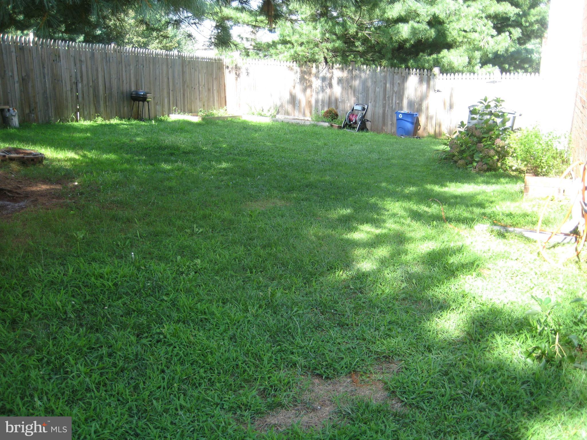 MIRROR RIDGE - Residential