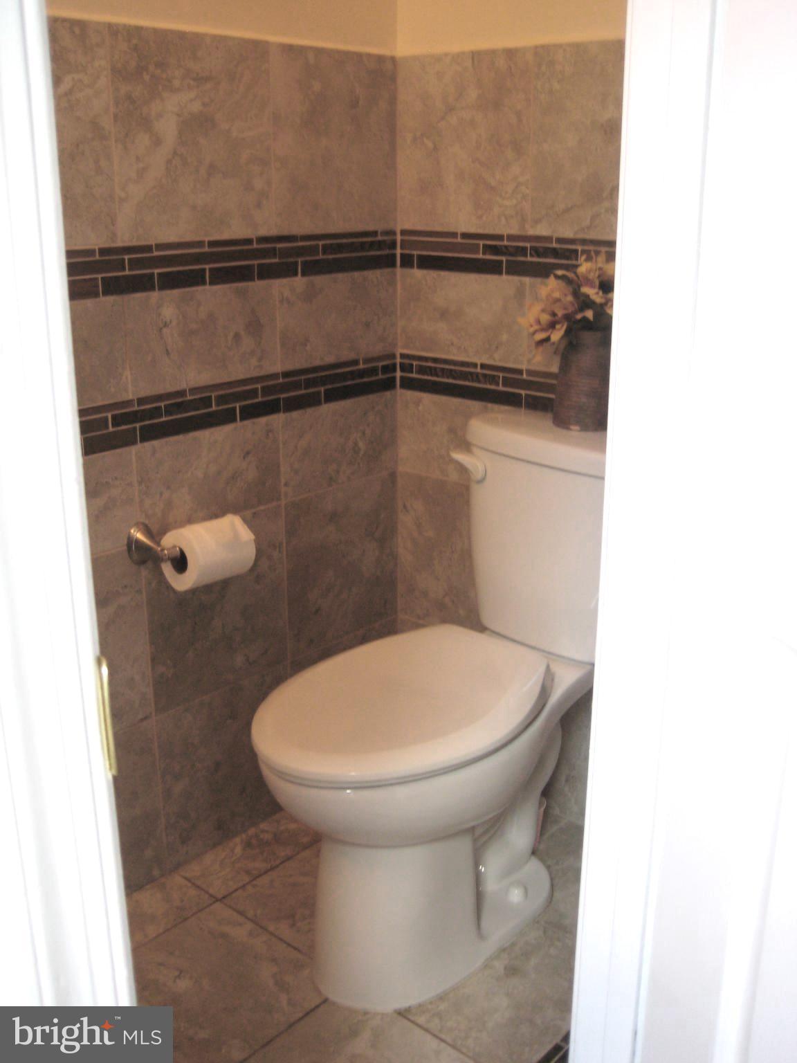 MIRROR RIDGE - Residential