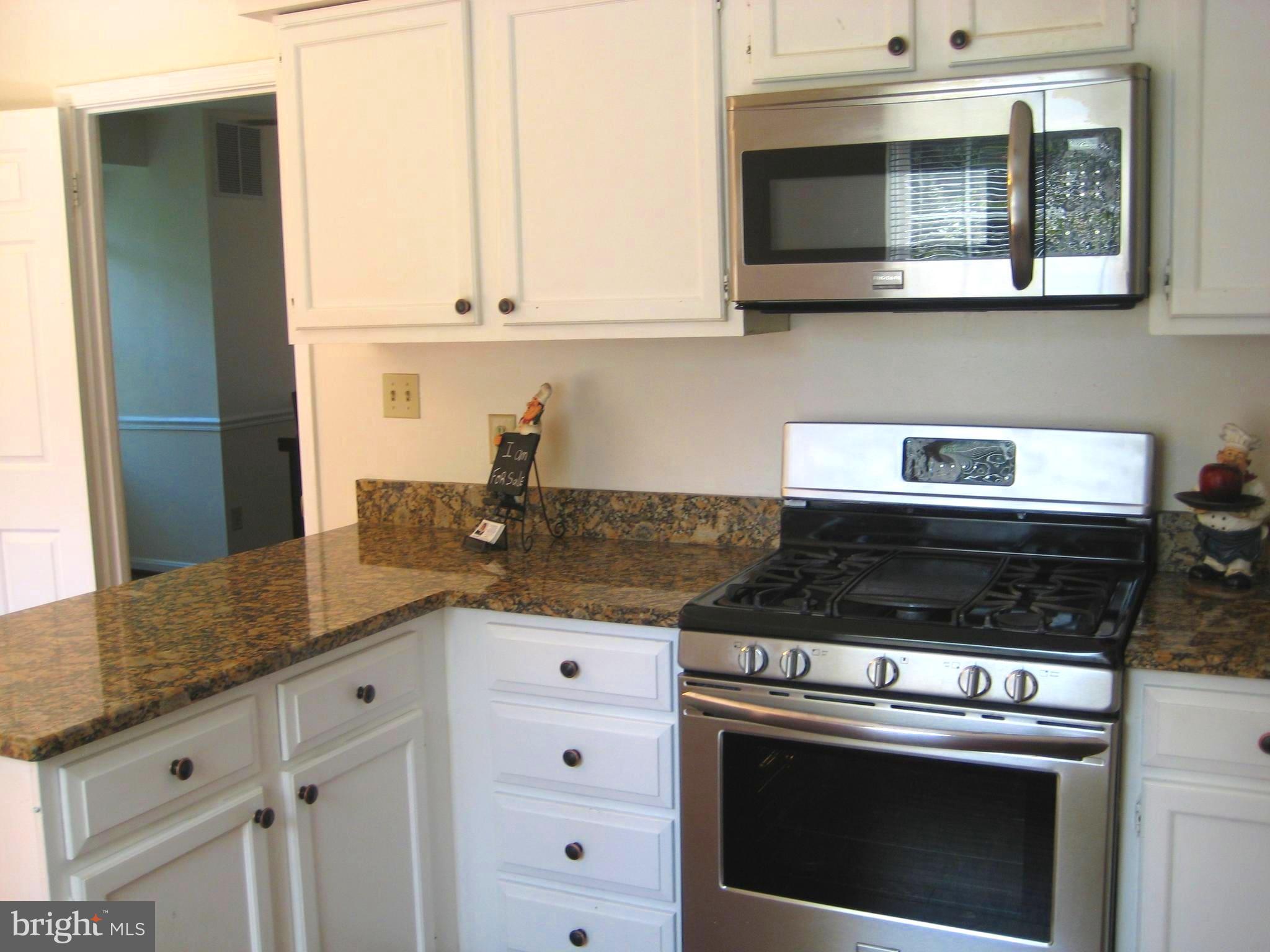 MIRROR RIDGE - Residential