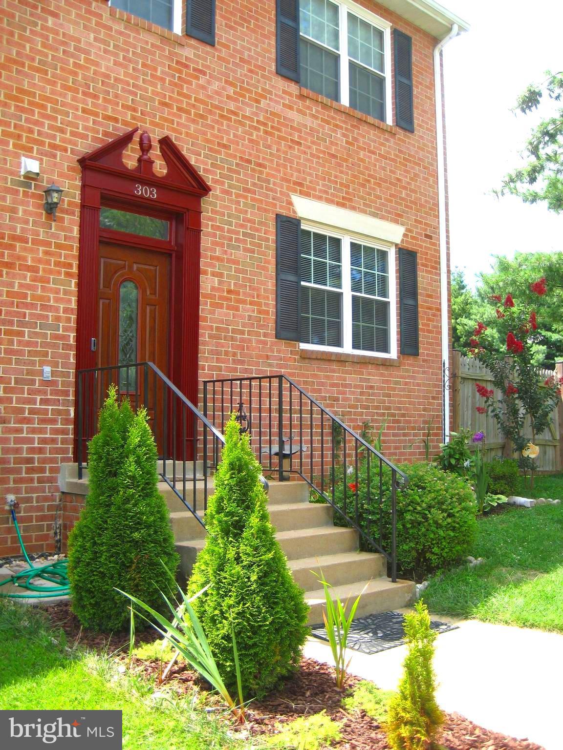 MIRROR RIDGE - Residential