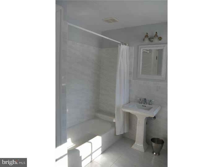 MERION GOLF MANOR - Residential