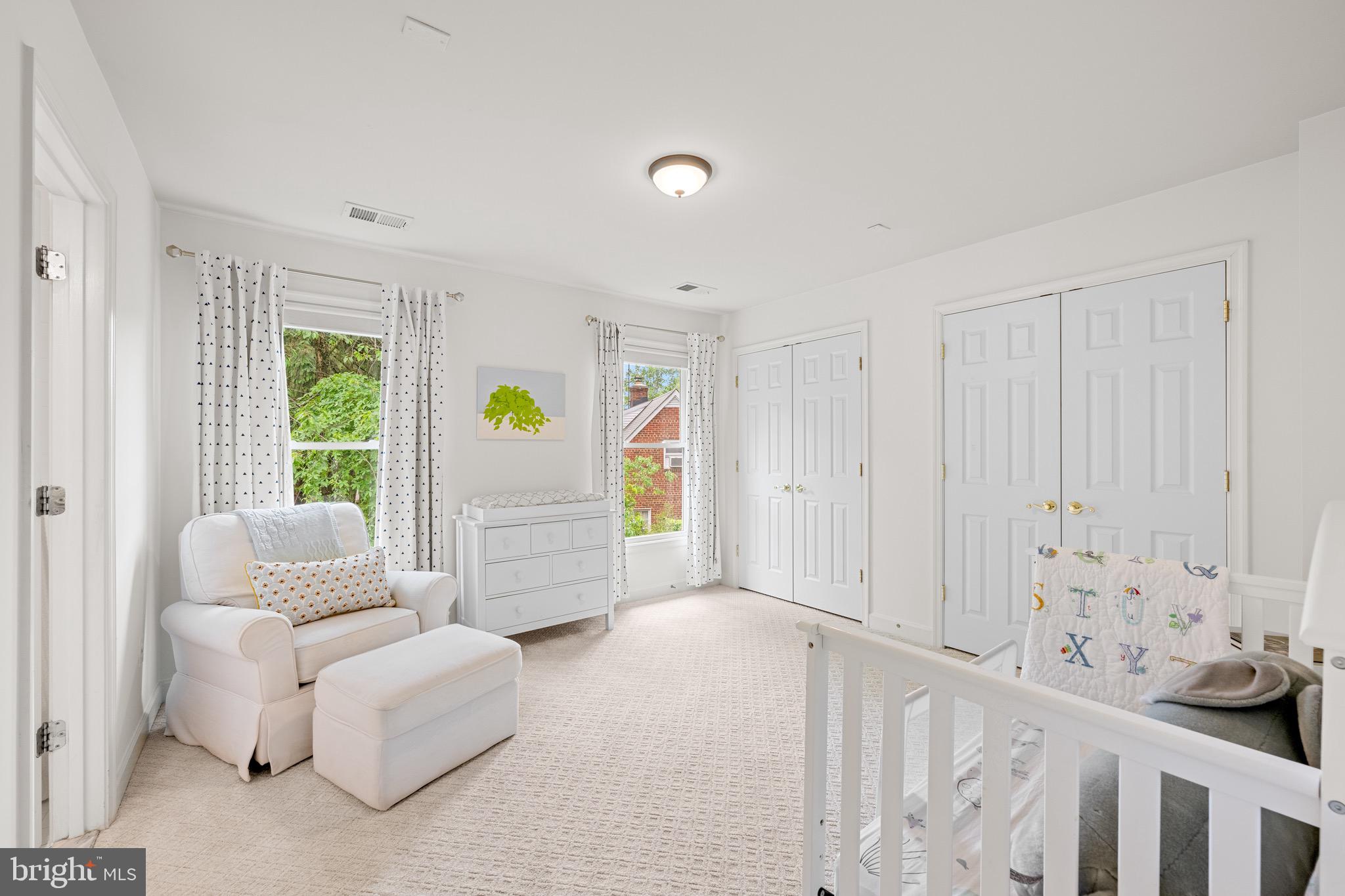 COUNTRY CLUB - Residential