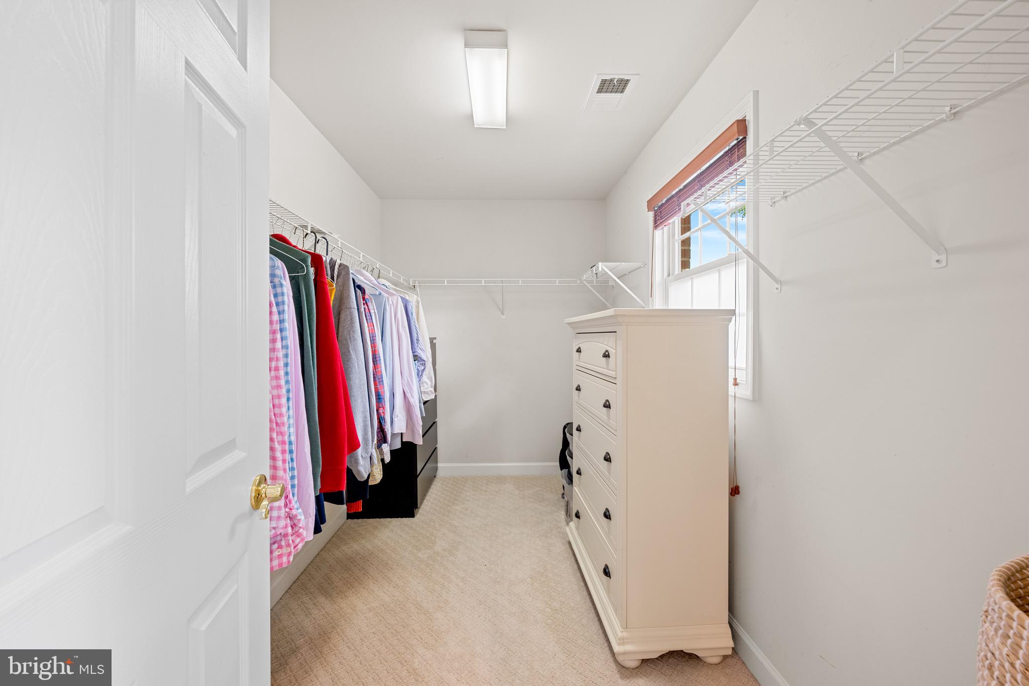 COUNTRY CLUB - Residential