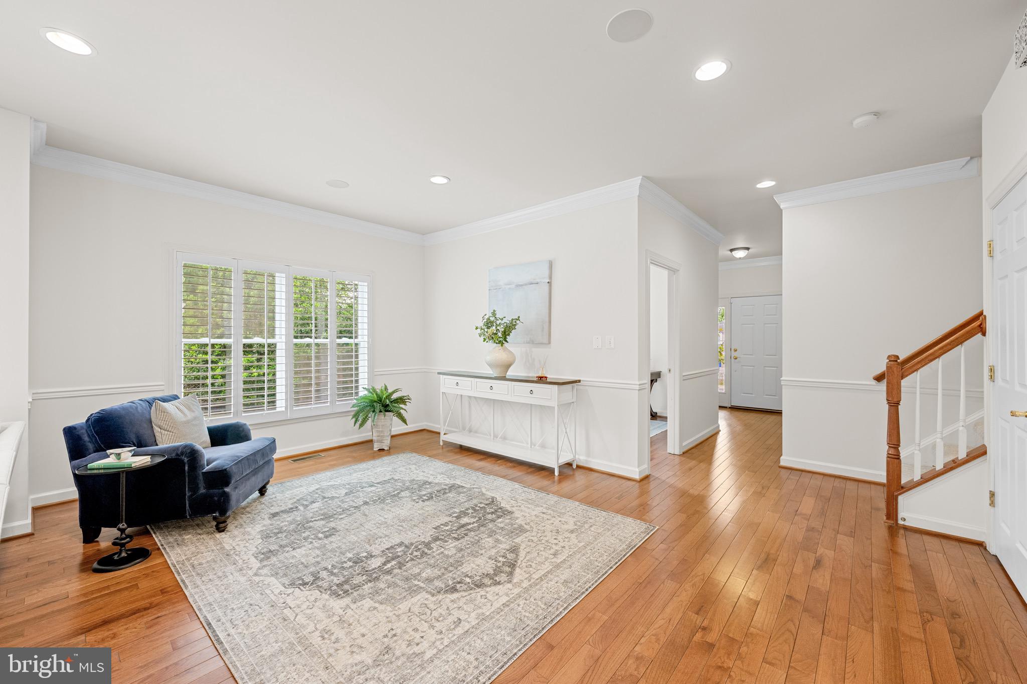 COUNTRY CLUB - Residential