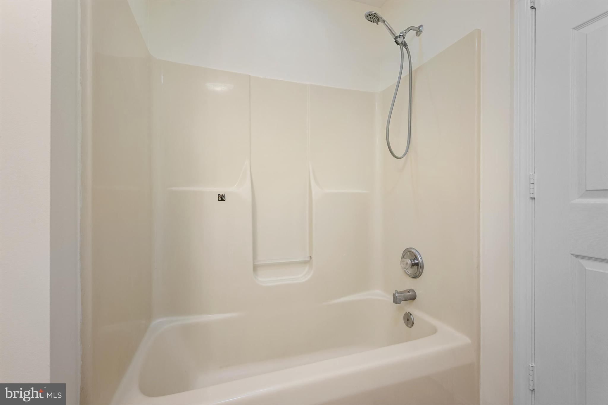 HENSEL STONE WOODS - Residential Lease