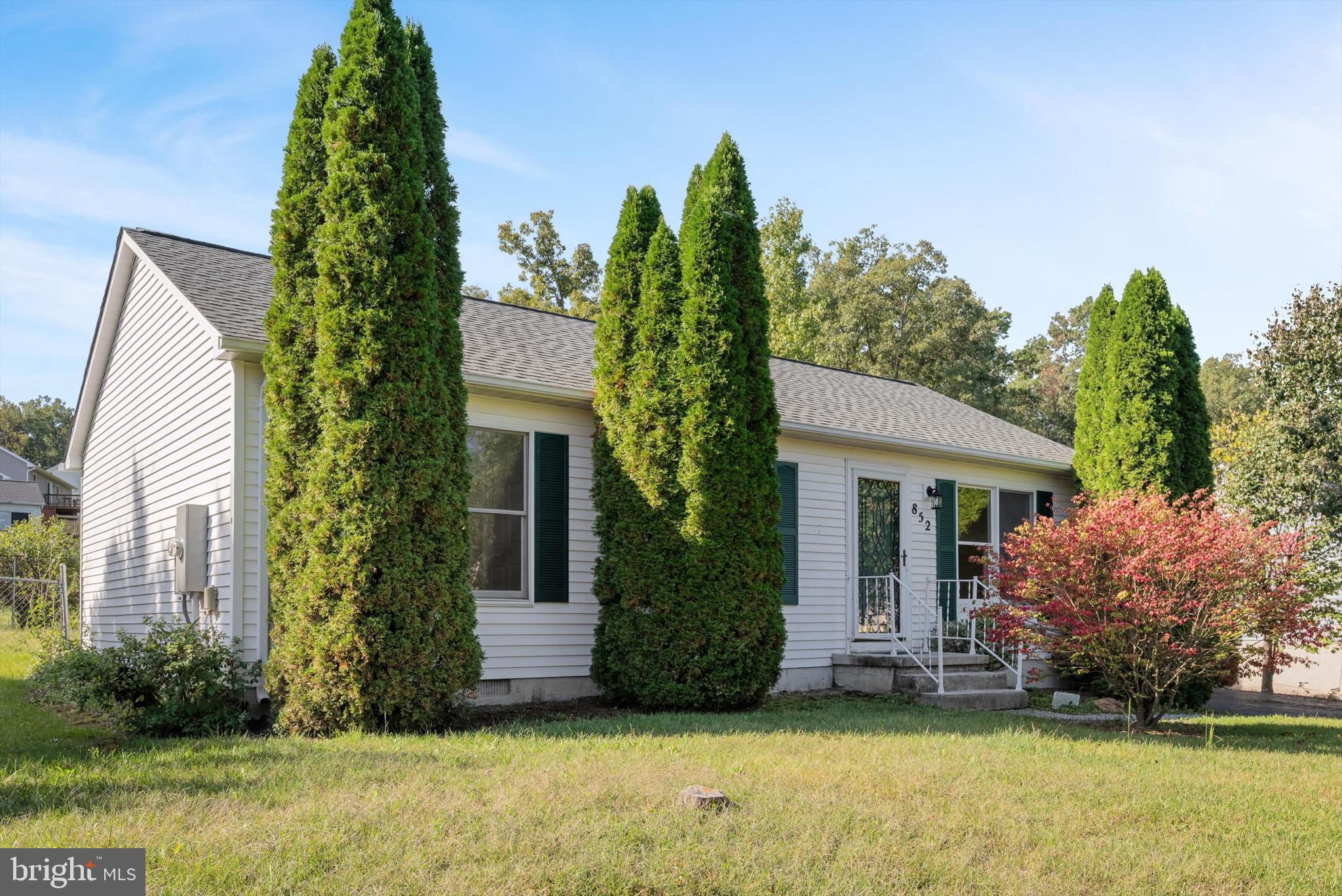 HENSEL STONE WOODS - Residential Lease