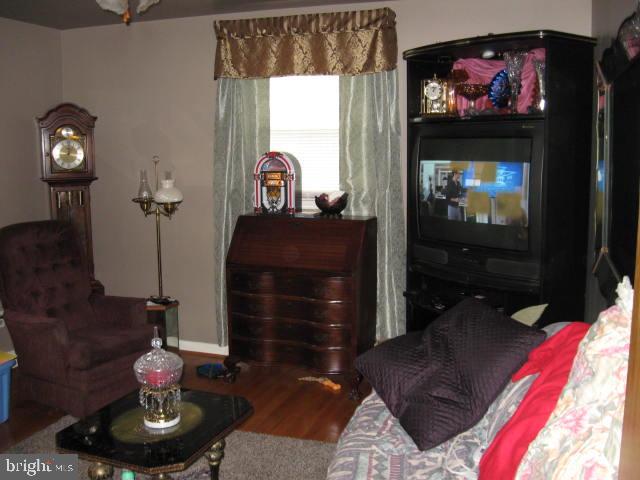 HAINES ACRES - Residential