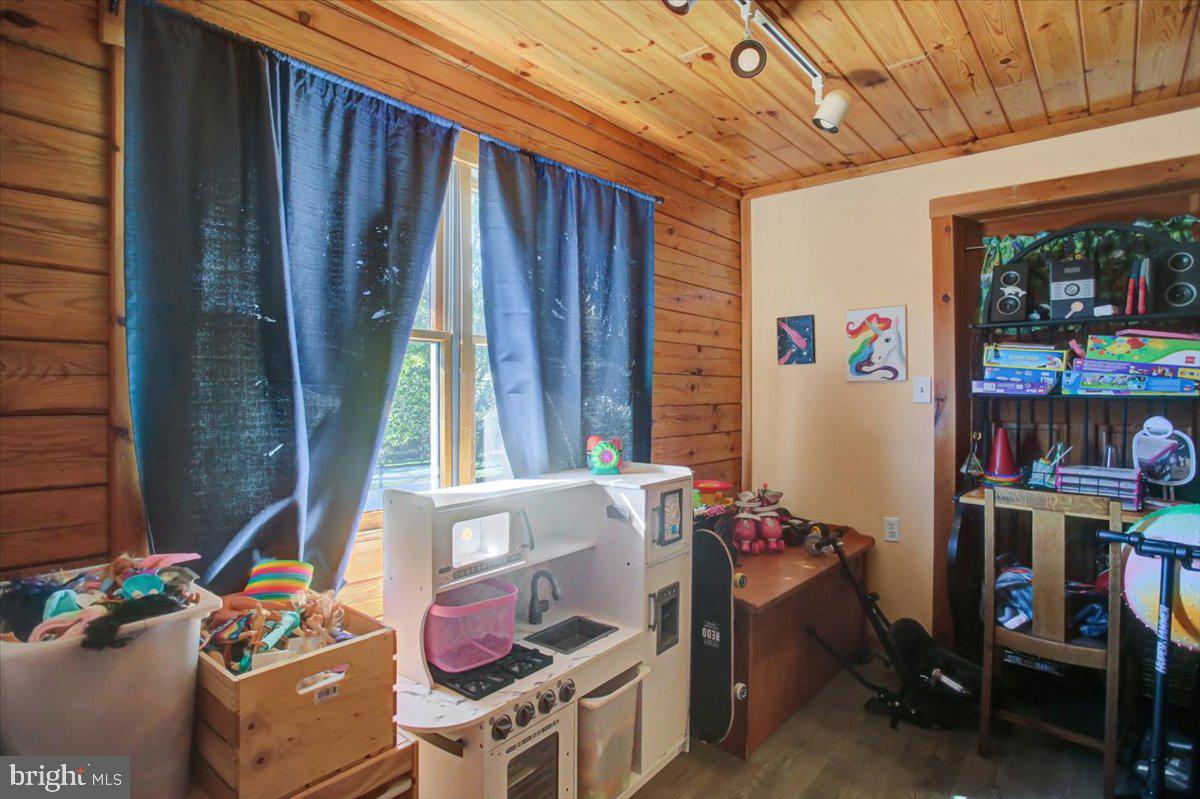 BRUSH CREEK TOWNSHIP - Residential