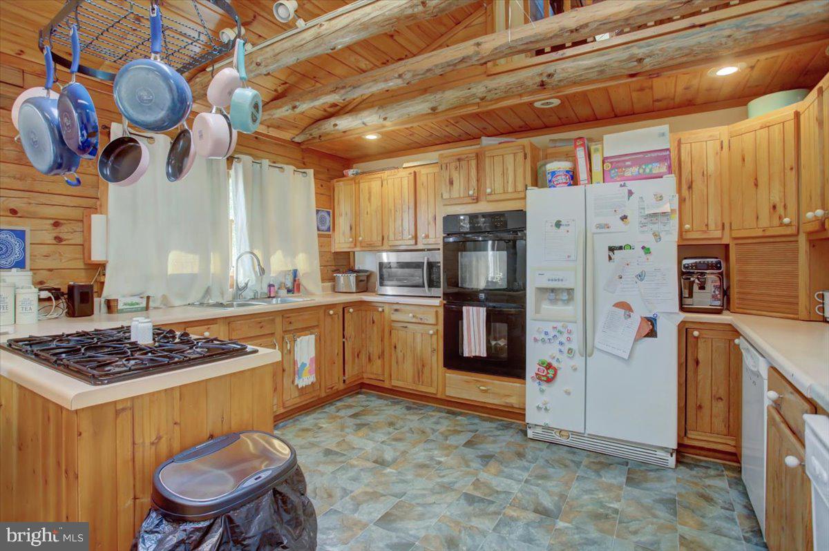 BRUSH CREEK TOWNSHIP - Residential