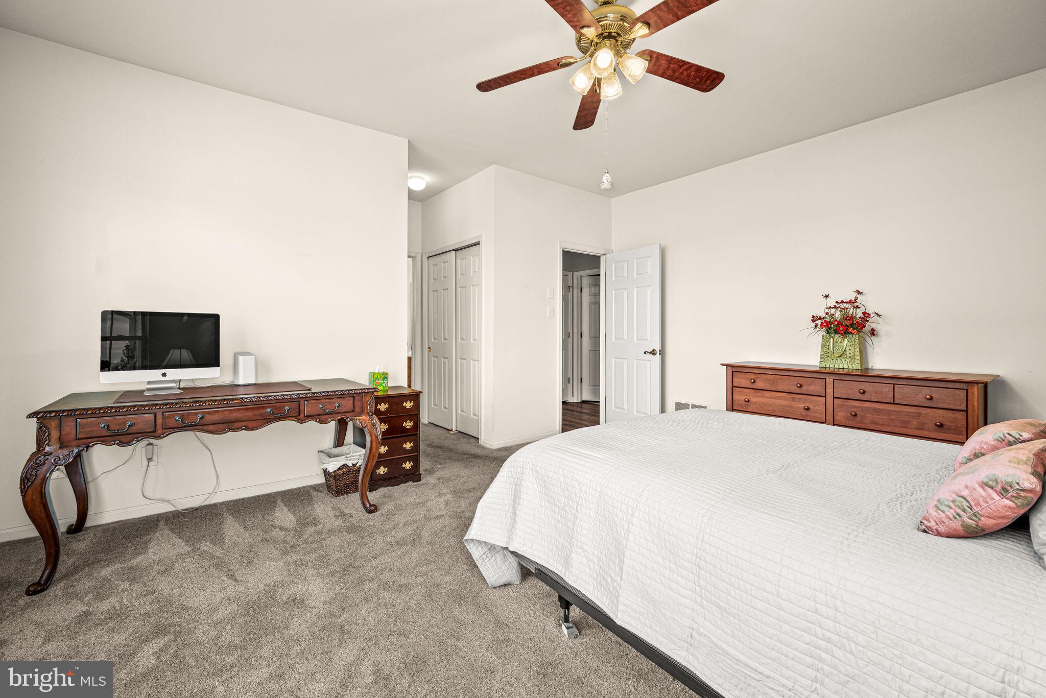 FOX HILL FARM - Residential