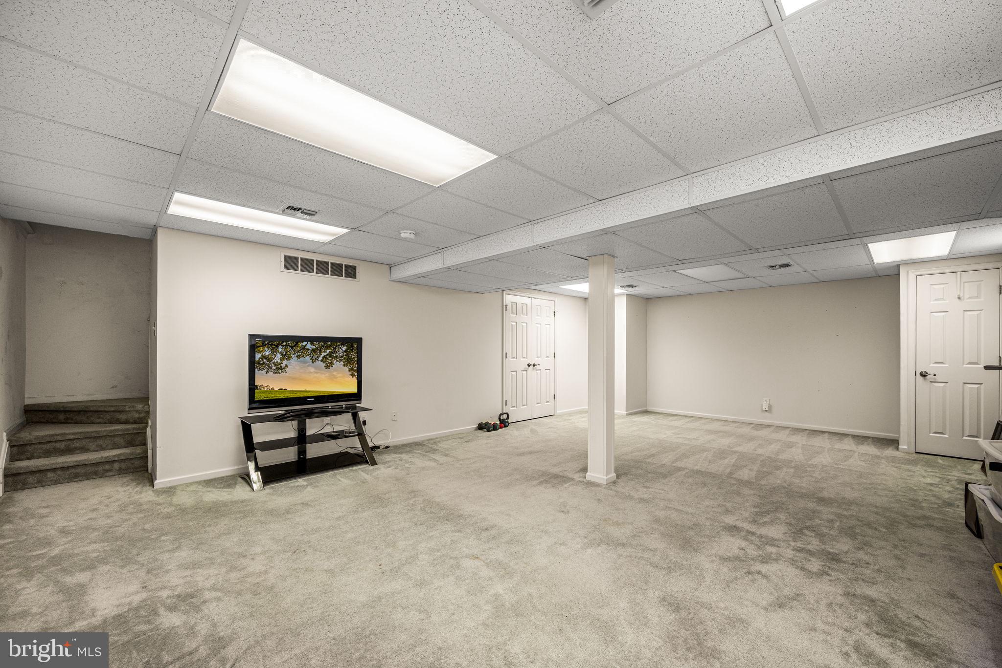 FOX HILL FARM - Residential