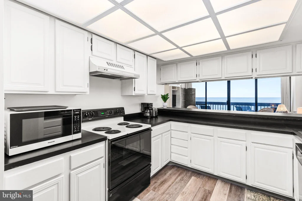 Additional image 10 of 9900 Coastal Highway Unit 413 CENTURY I Unit 413 CENTUR, Ocean City, MD 21842