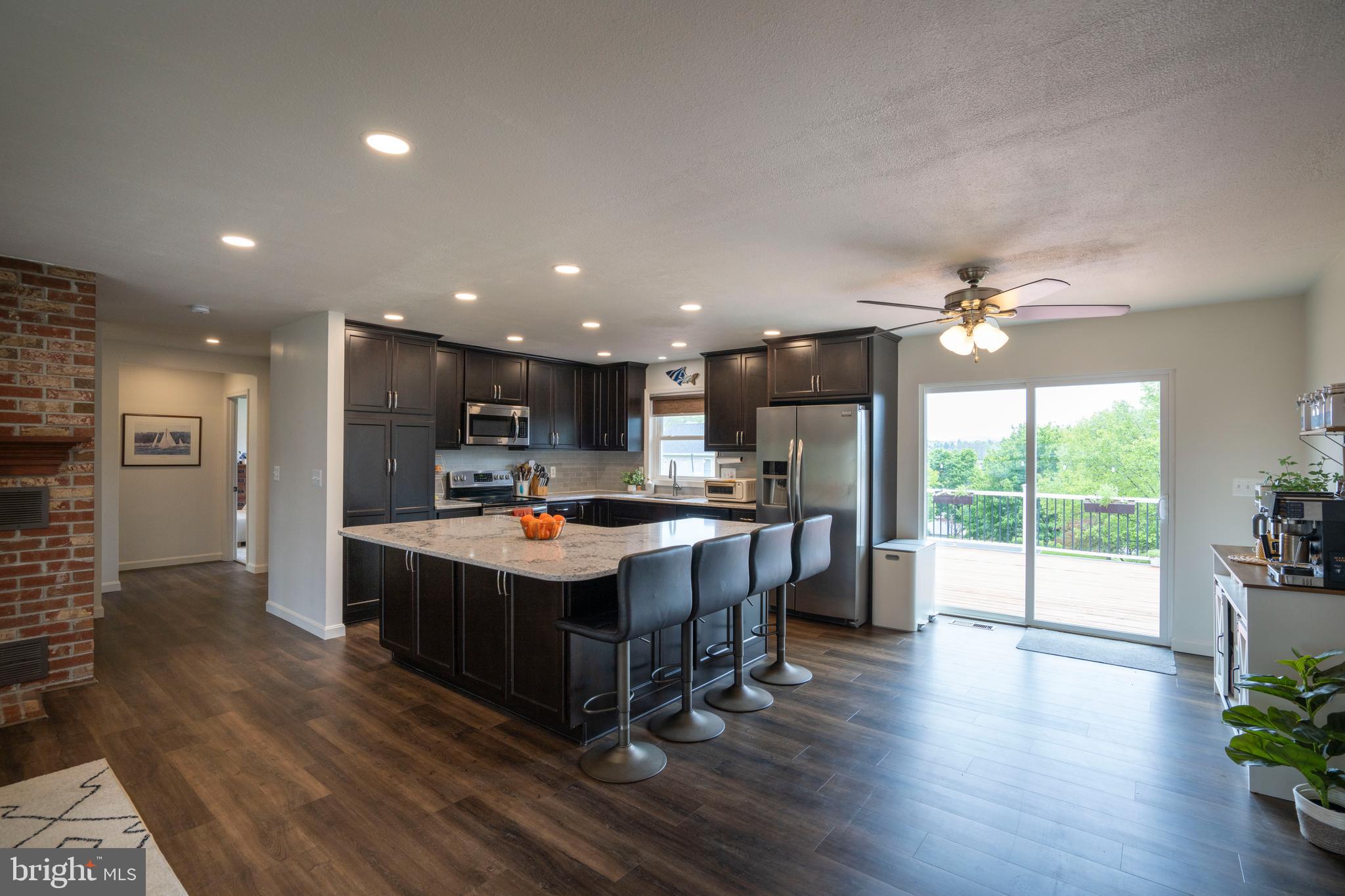 CENTRE HILLS VILLAGE - Residential