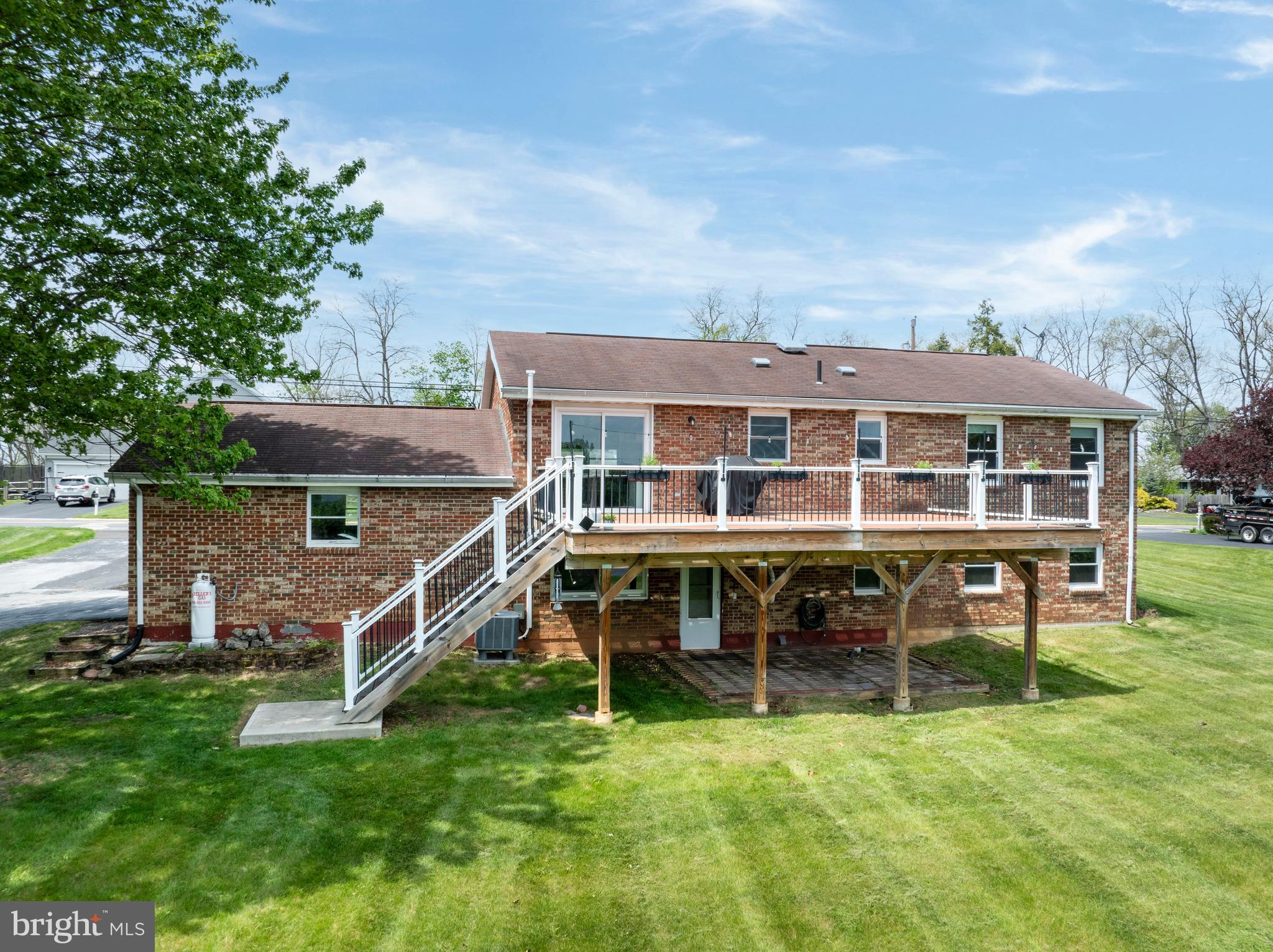 CENTRE HILLS VILLAGE - Residential