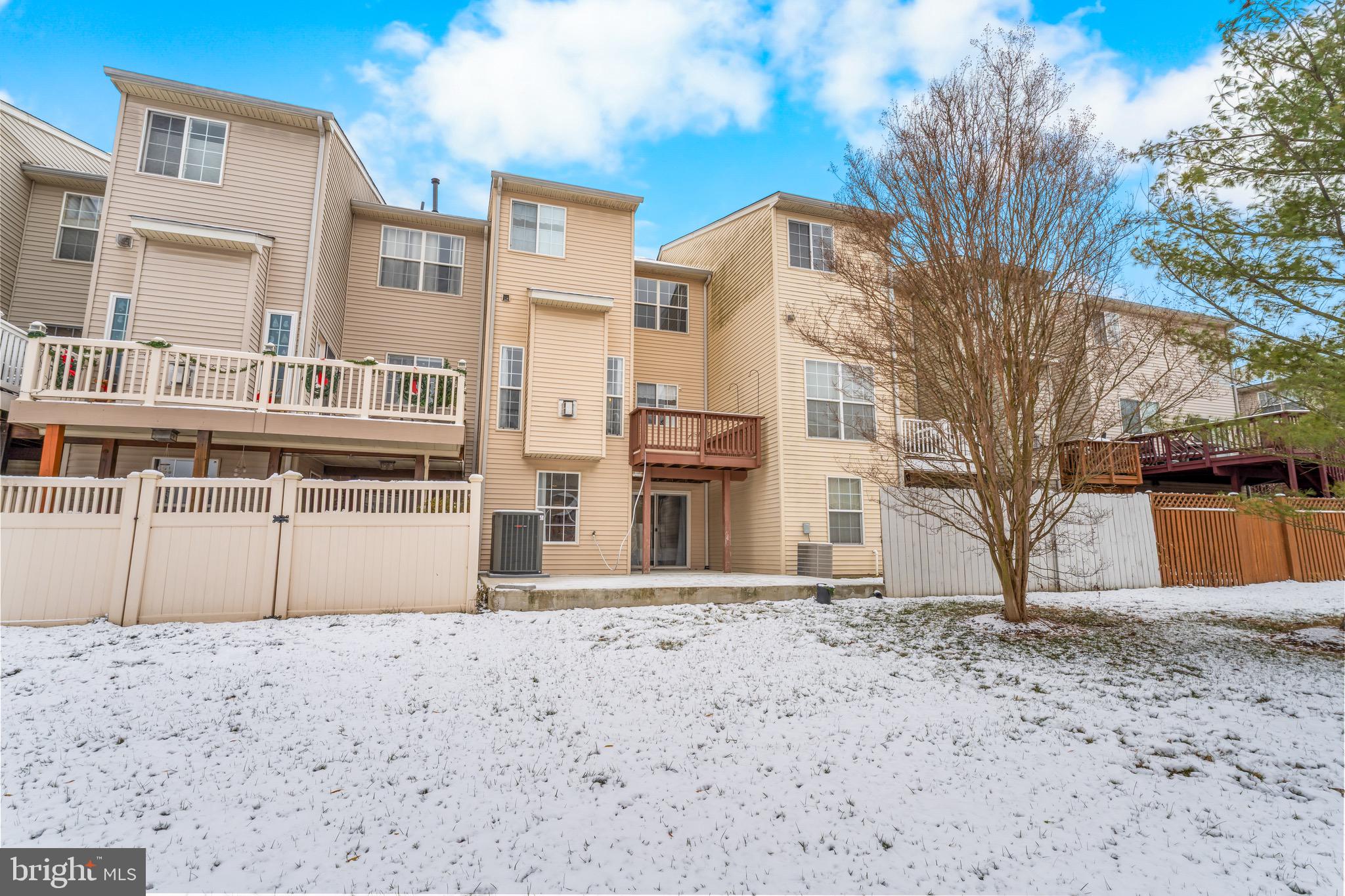 SEVEN OAKS - Residential Lease