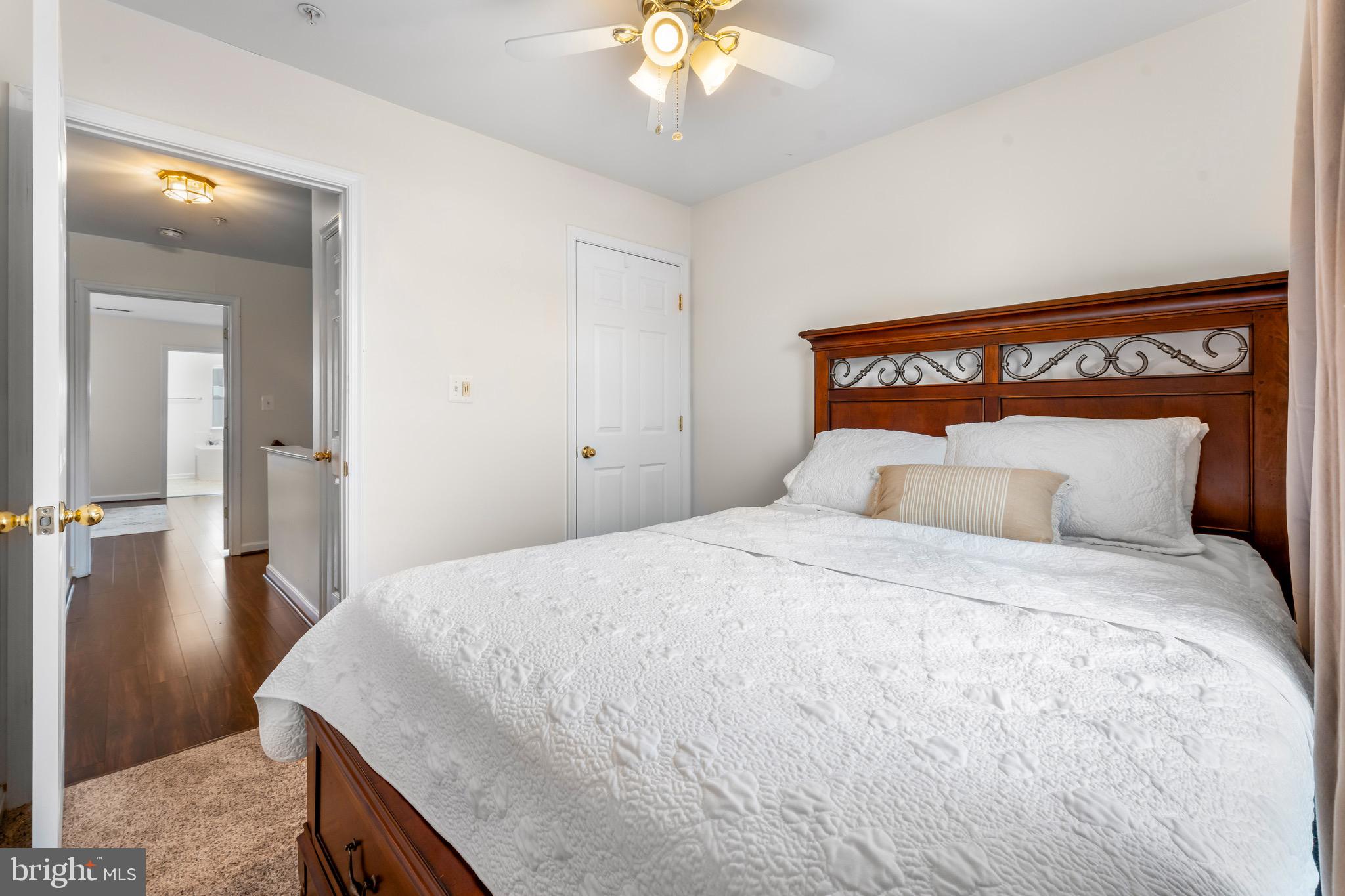 SEVEN OAKS - Residential Lease