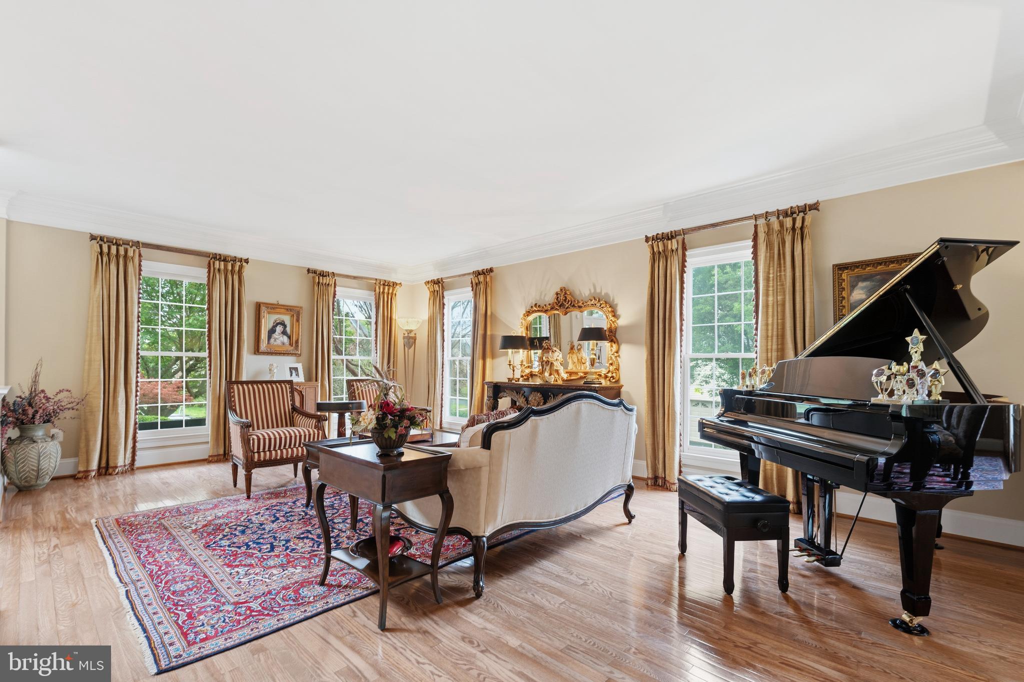 KINGS CROSSING - Residential