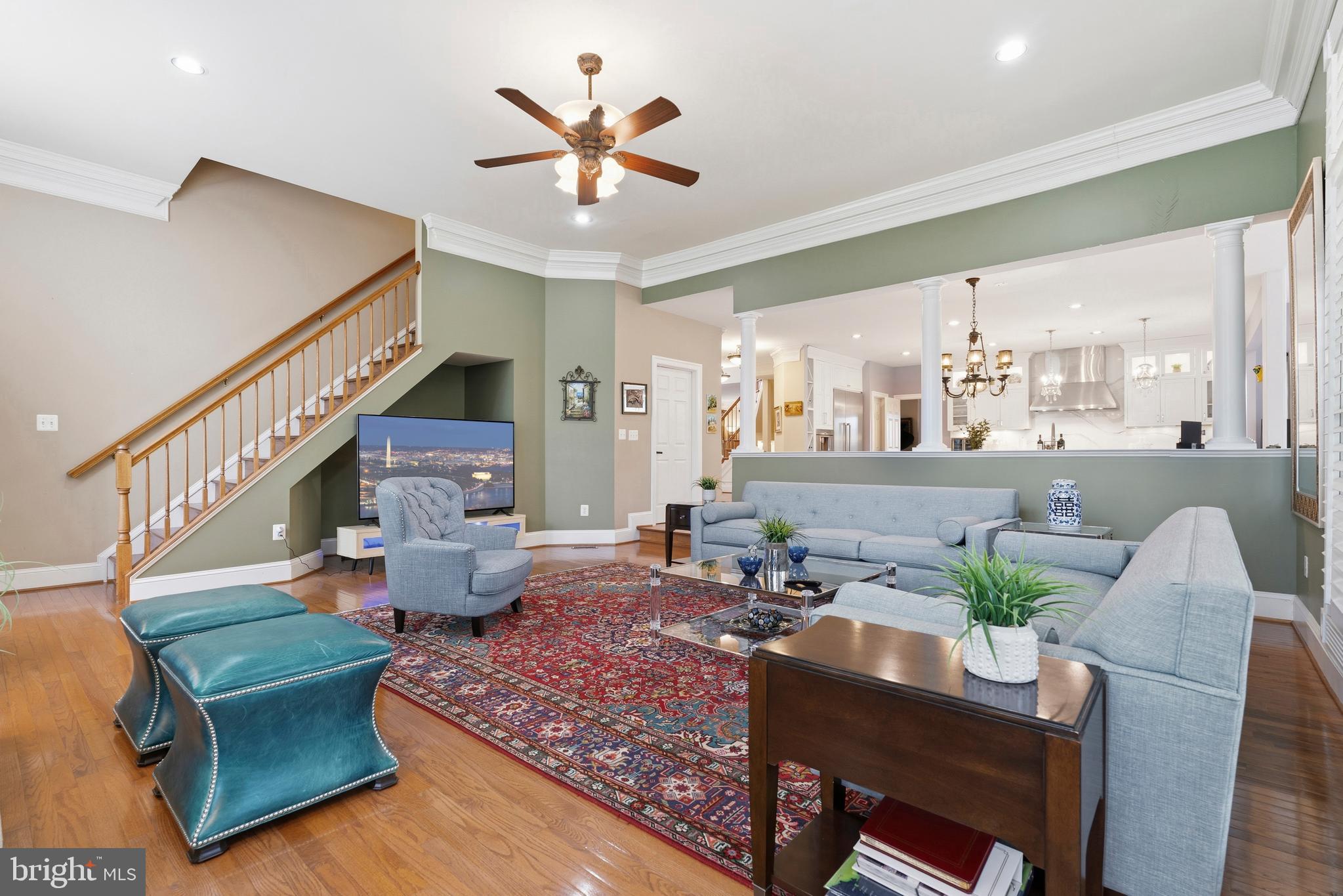 KINGS CROSSING - Residential