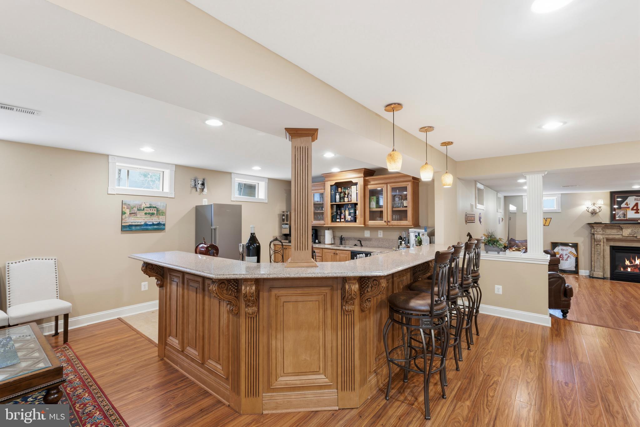 KINGS CROSSING - Residential