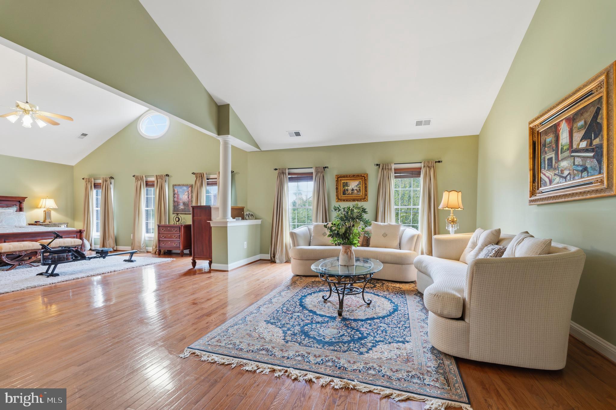 KINGS CROSSING - Residential