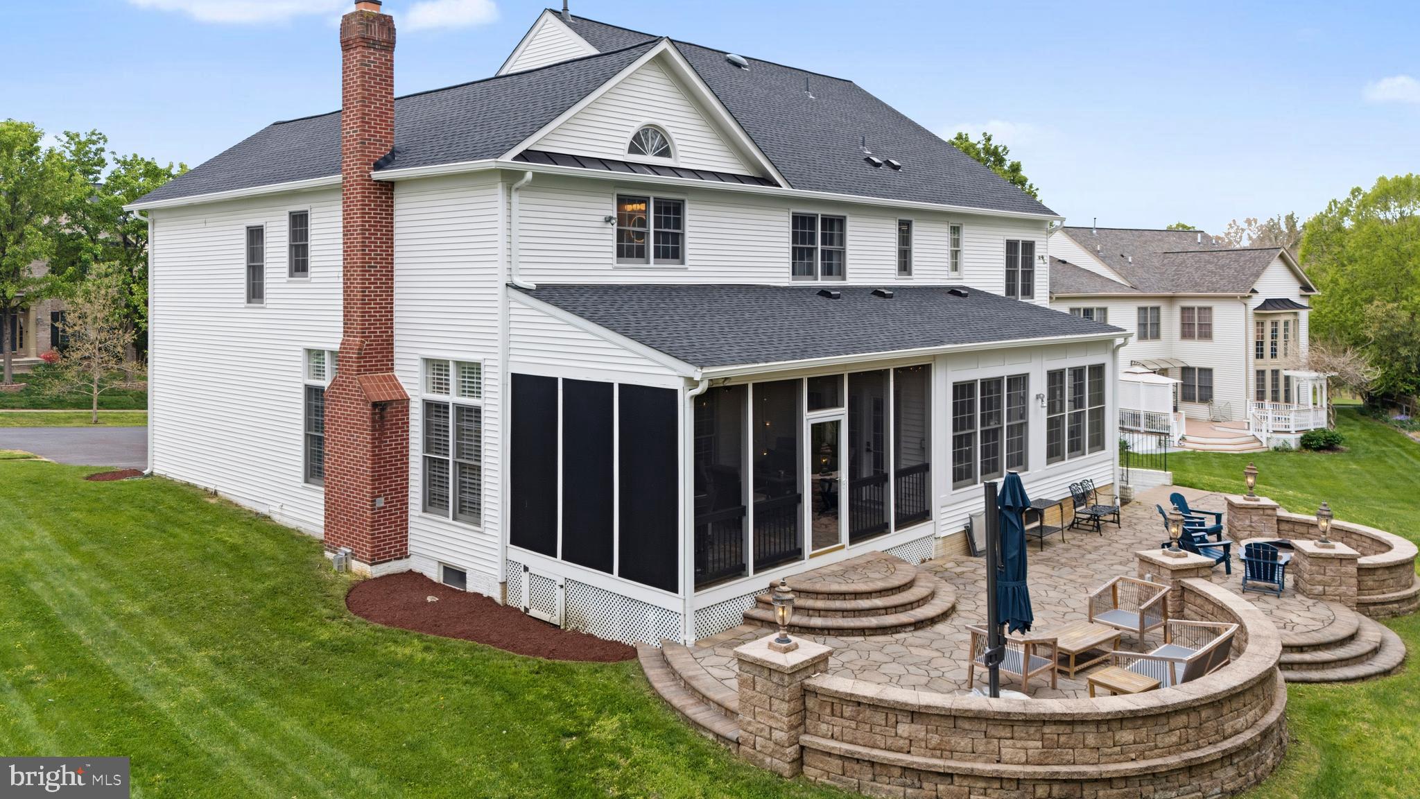 KINGS CROSSING - Residential