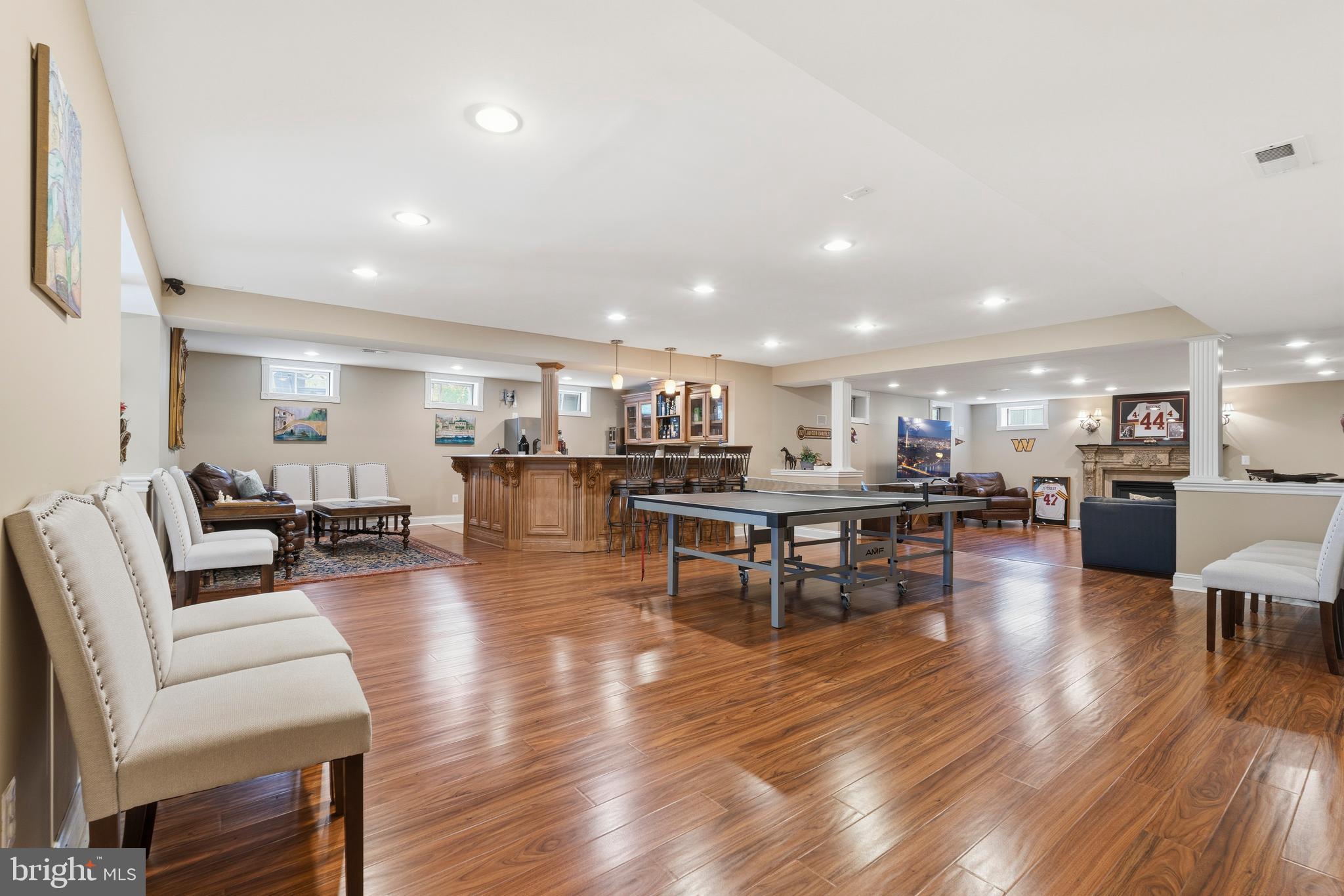 KINGS CROSSING - Residential