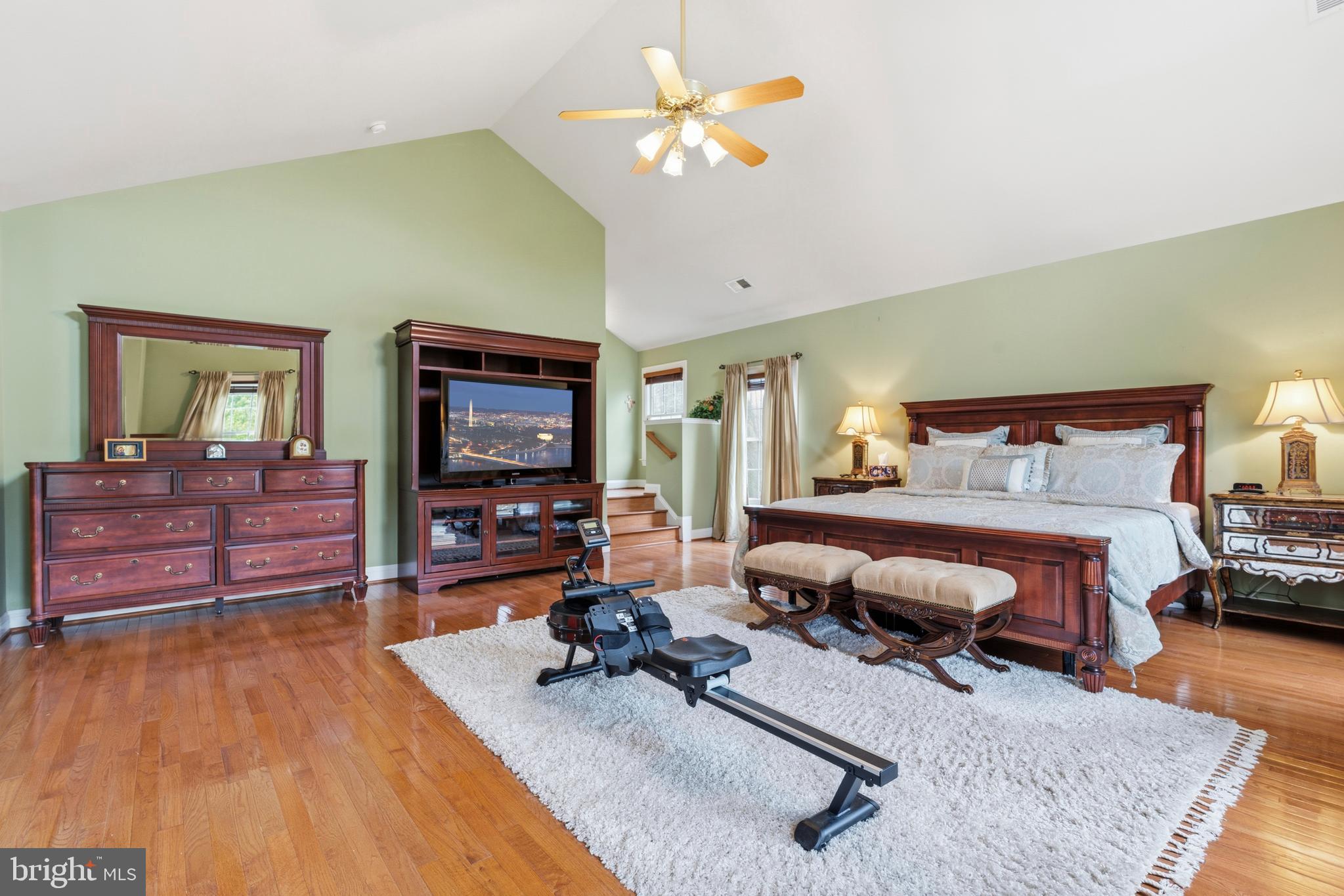 KINGS CROSSING - Residential
